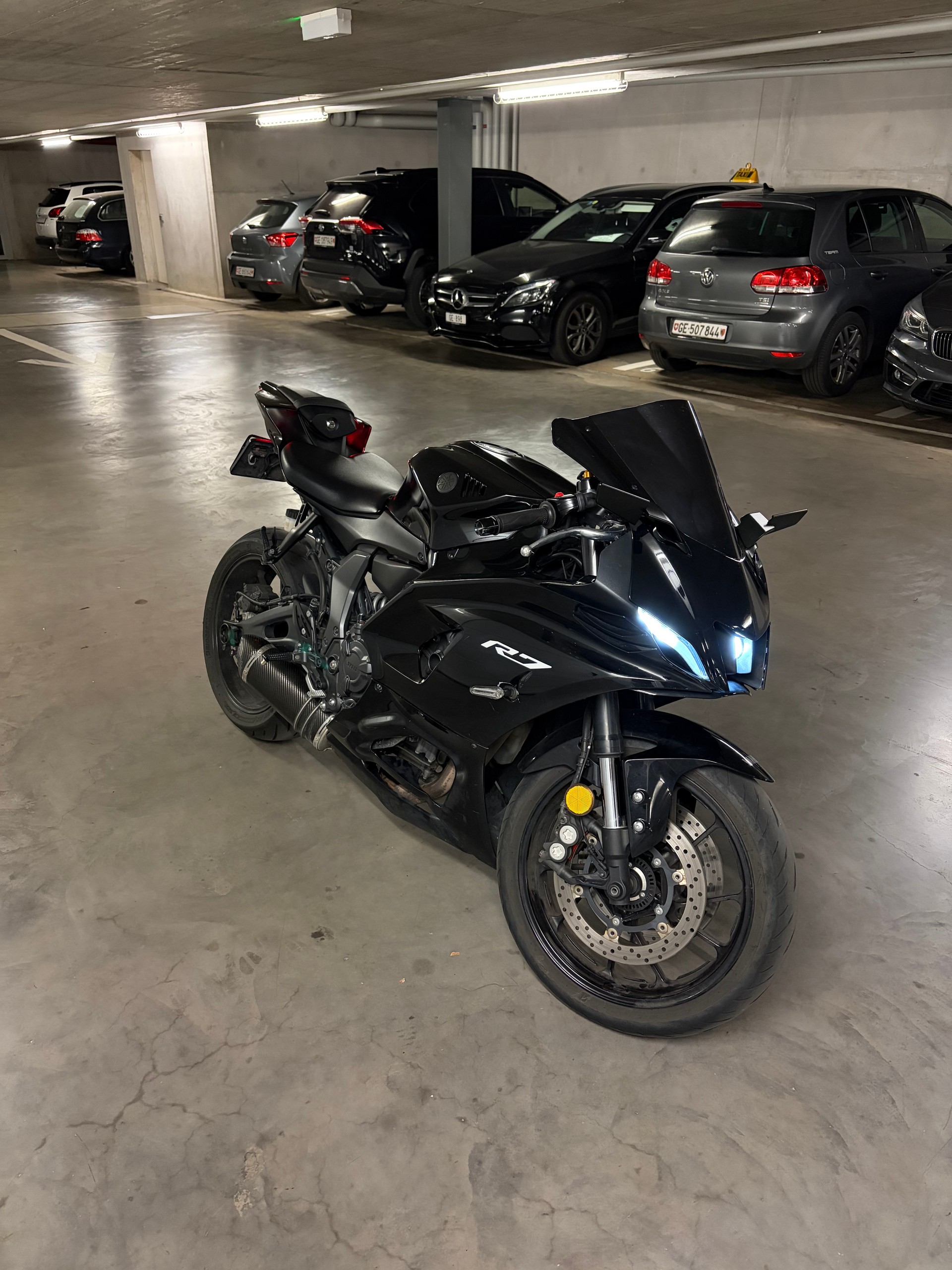 YAMAHA YZF-R7 (35kW)-image-0
