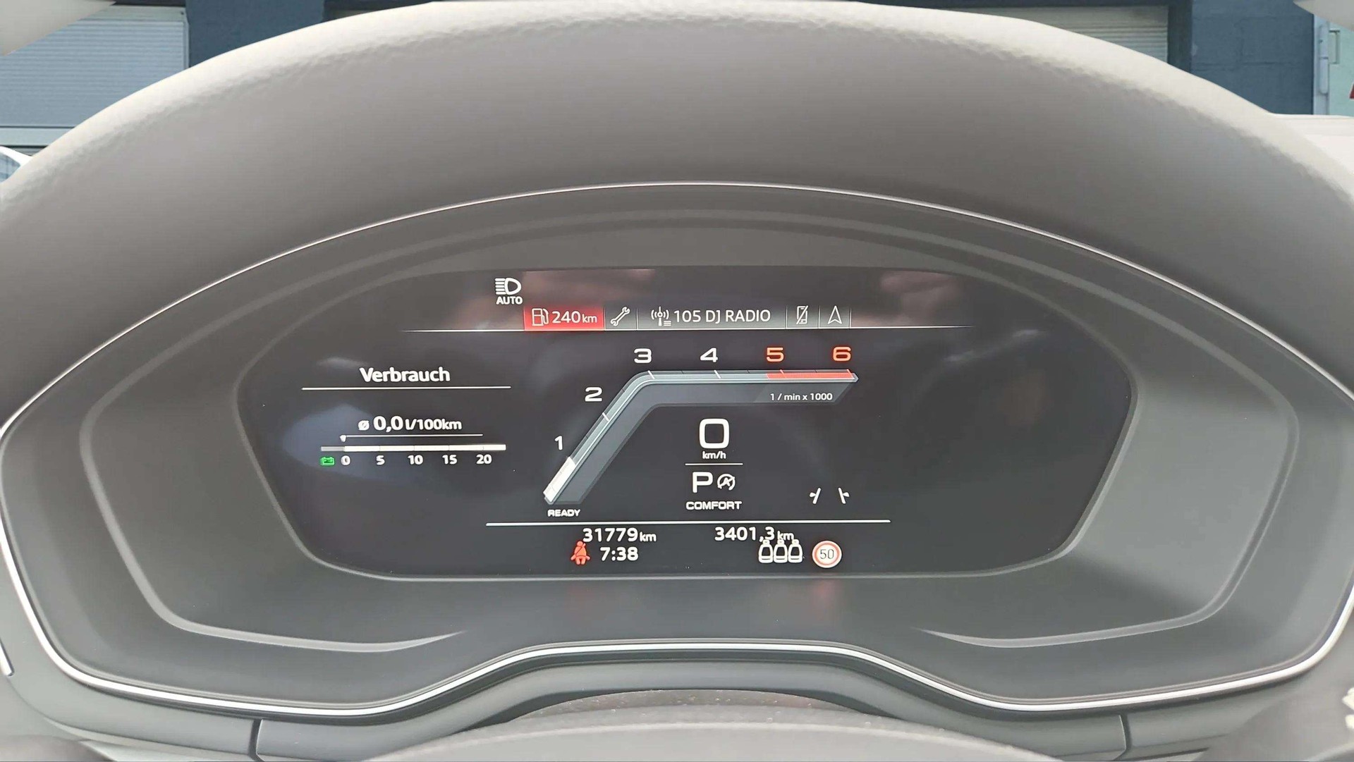 AUDI A4 Avant 40 TDI S line quattro S-tronic mit AHK-Vorbereitung & 5J Werksgarantie oder bis 100000km-image-16