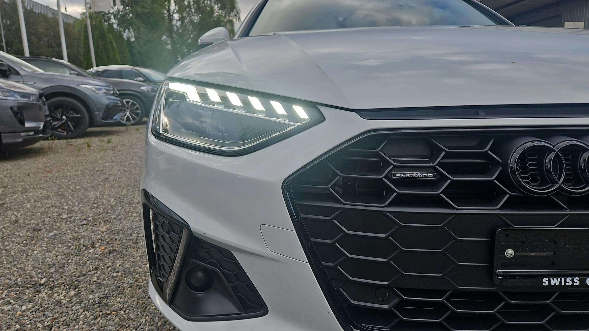 AUDI A4 Avant 40 TDI S line quattro S-tronic mit AHK-Vorbereitung & 5J Werksgarantie oder bis 100000km-image-30