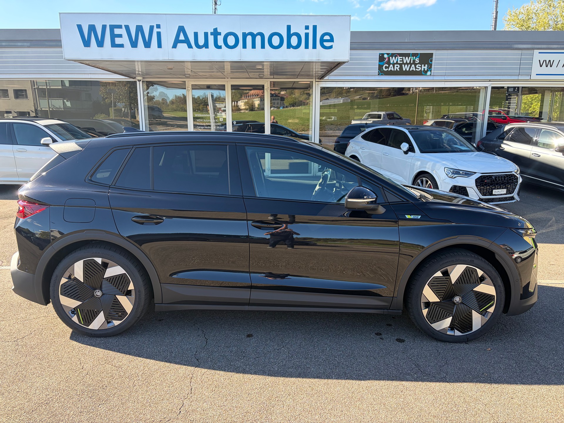 SKODA Elroq RS 4x4-image-10
