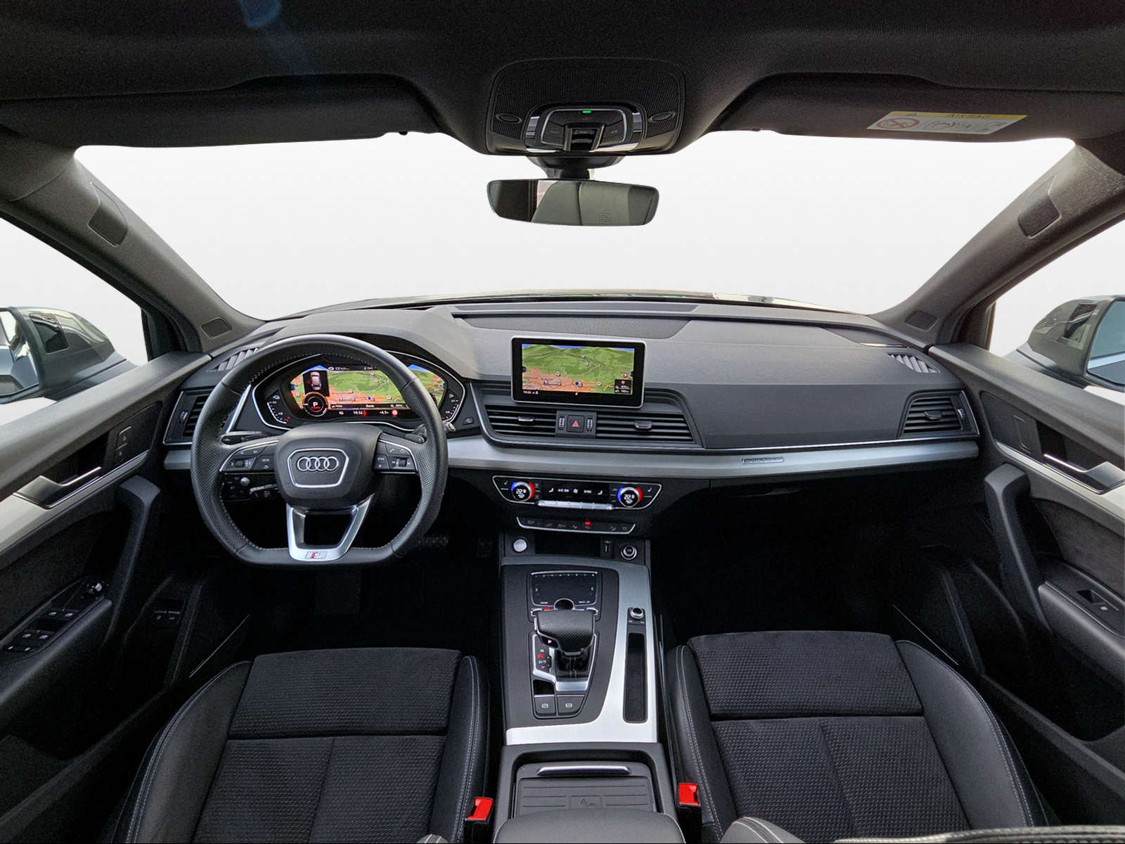 AUDI Q5 55 TFSI e sport quattro-showroom-element-3