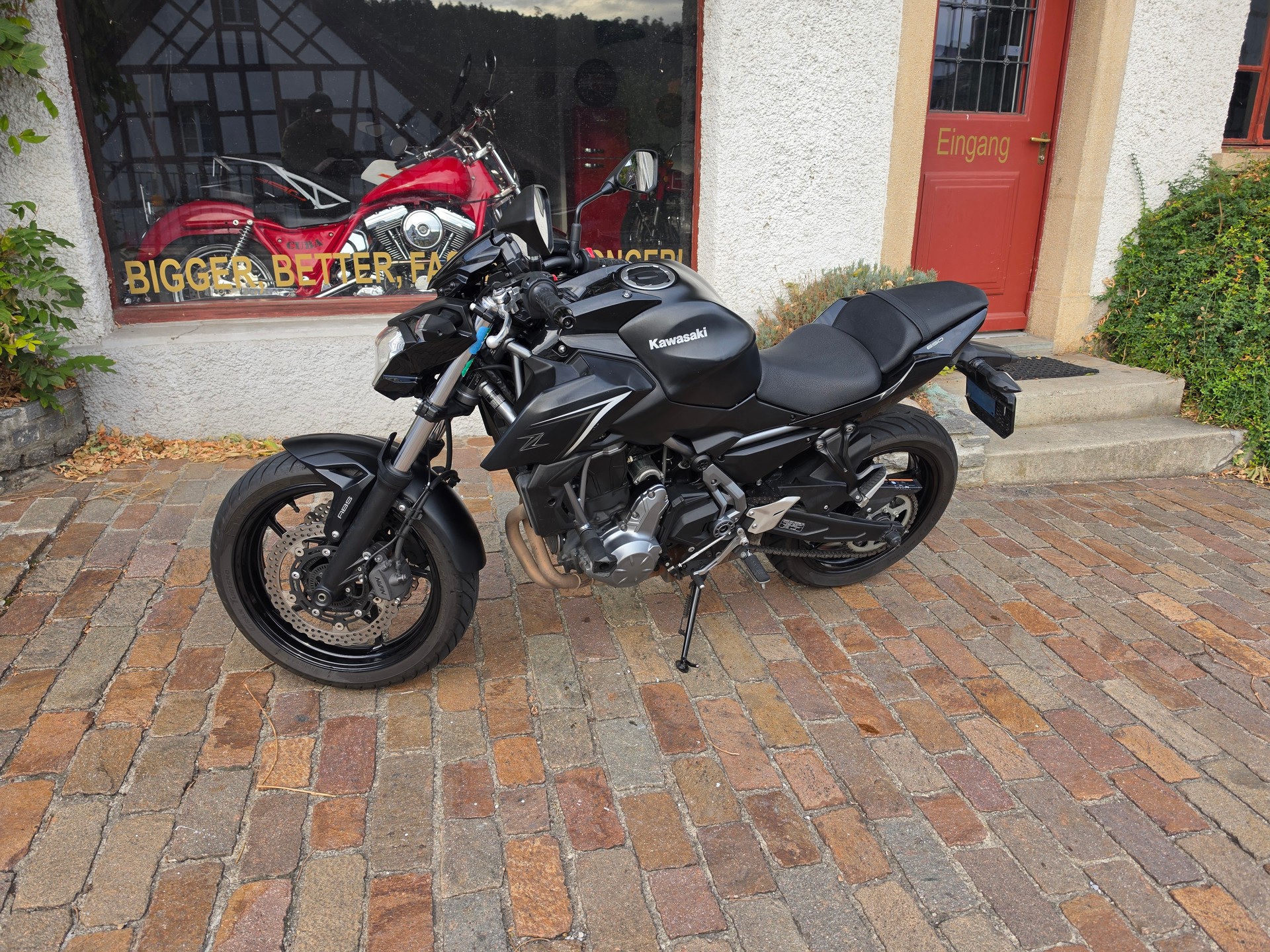 KAWASAKI Z 650 ABS-image-2