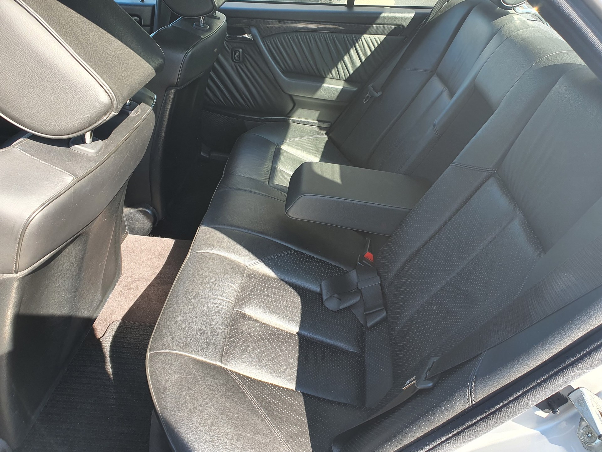 MERCEDES-BENZ C 36 AMG Sport Automatic-image-12