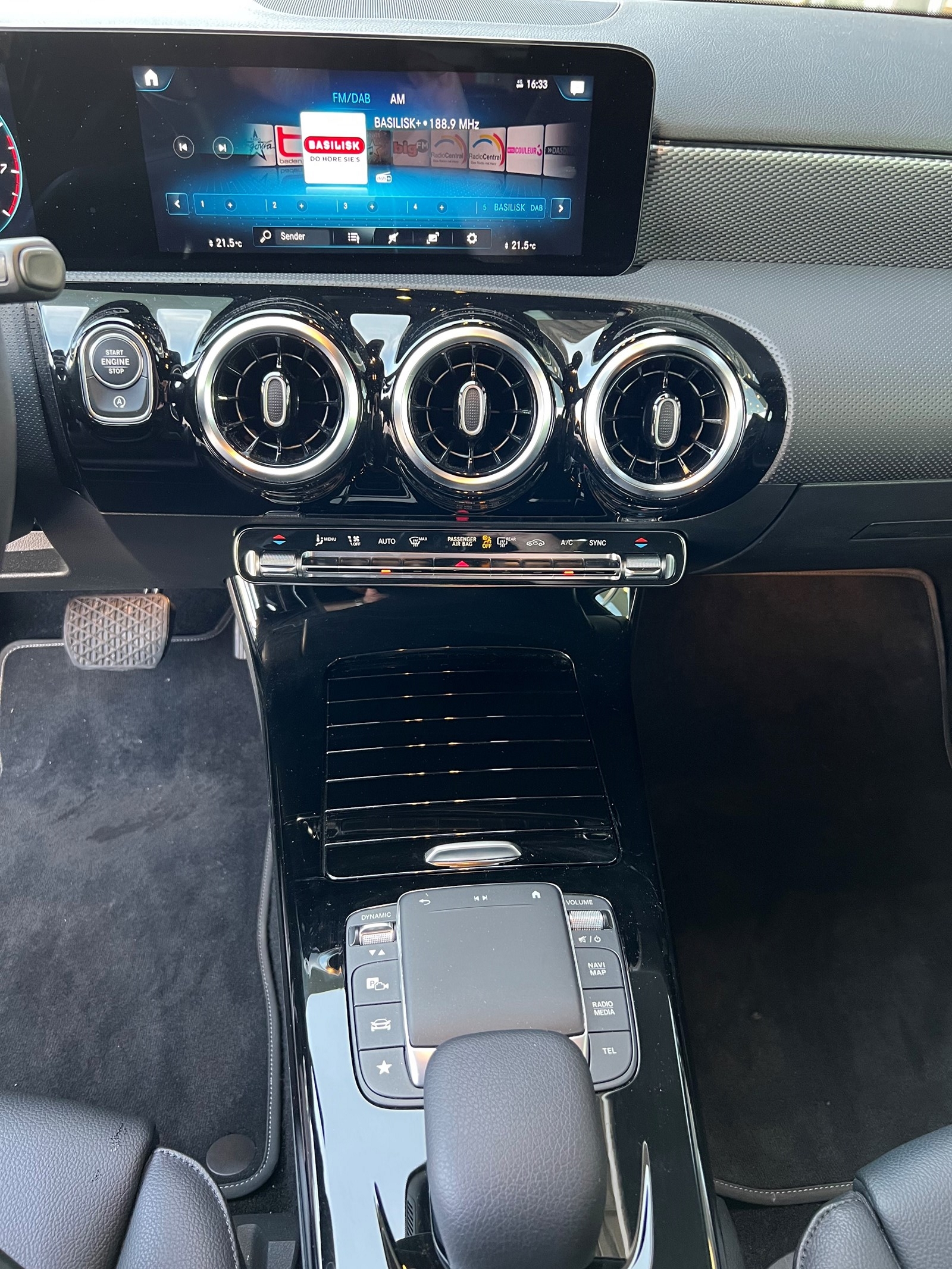 MERCEDES-BENZ A 180 Progressive-image-11