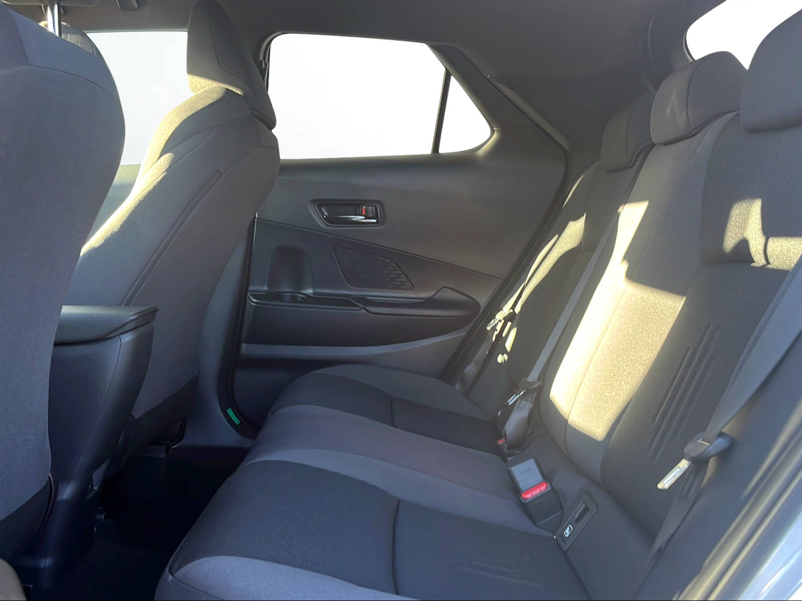 TOYOTA C-HR 1.8 HSD CVT Trend-image-9