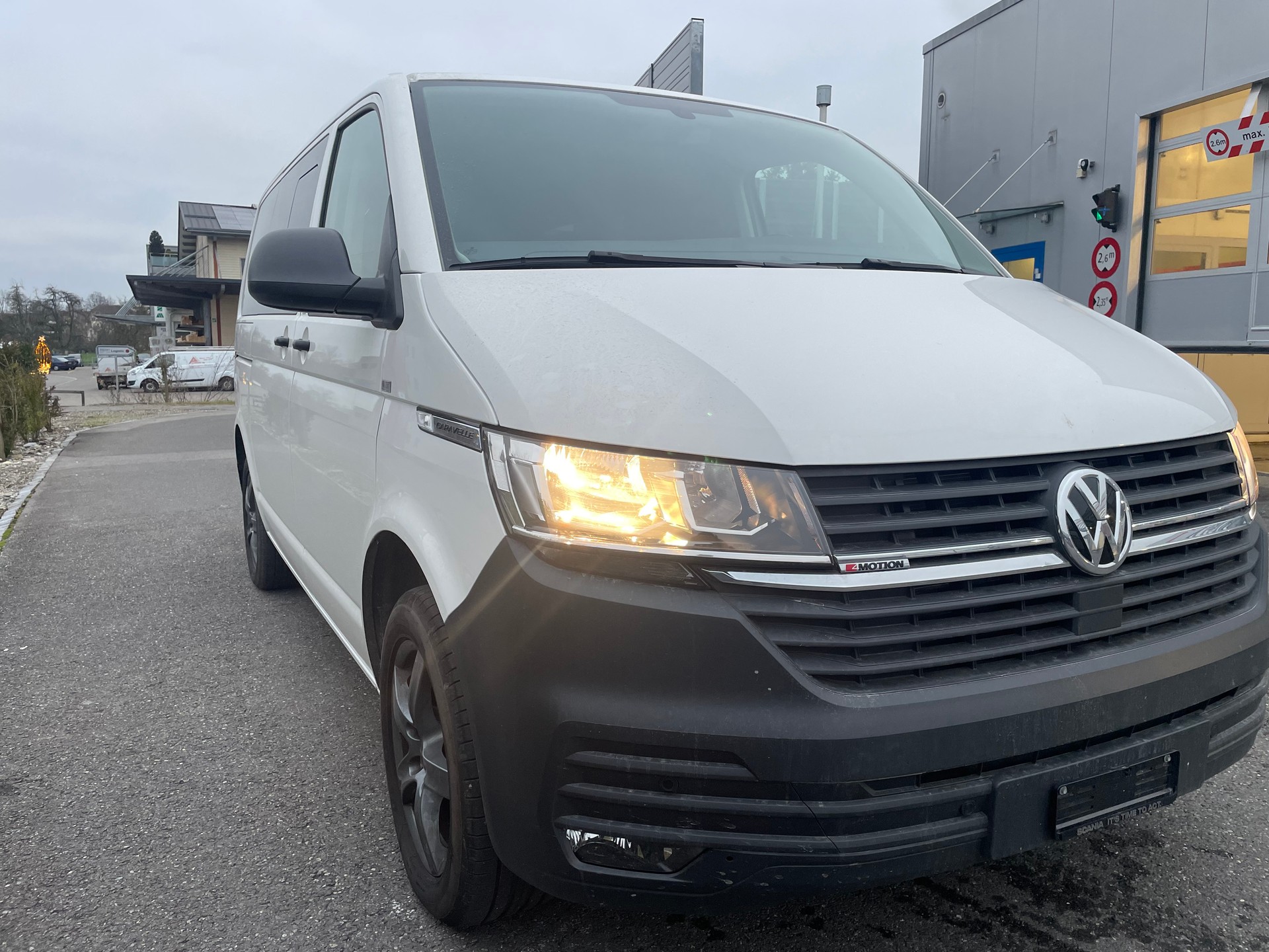 VW T6.1 2.0 TDI 4Motion Caravelle-showroom-element-1