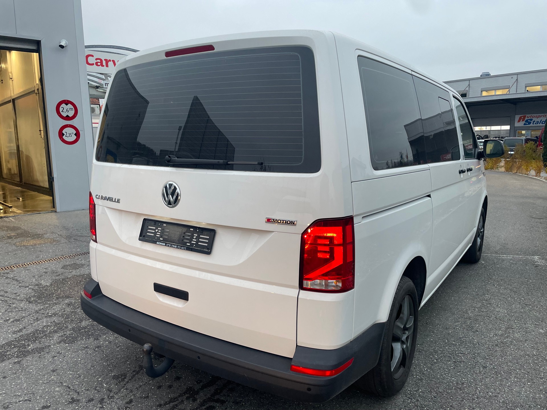 VW T6.1 2.0 TDI 4Motion Caravelle-image-5