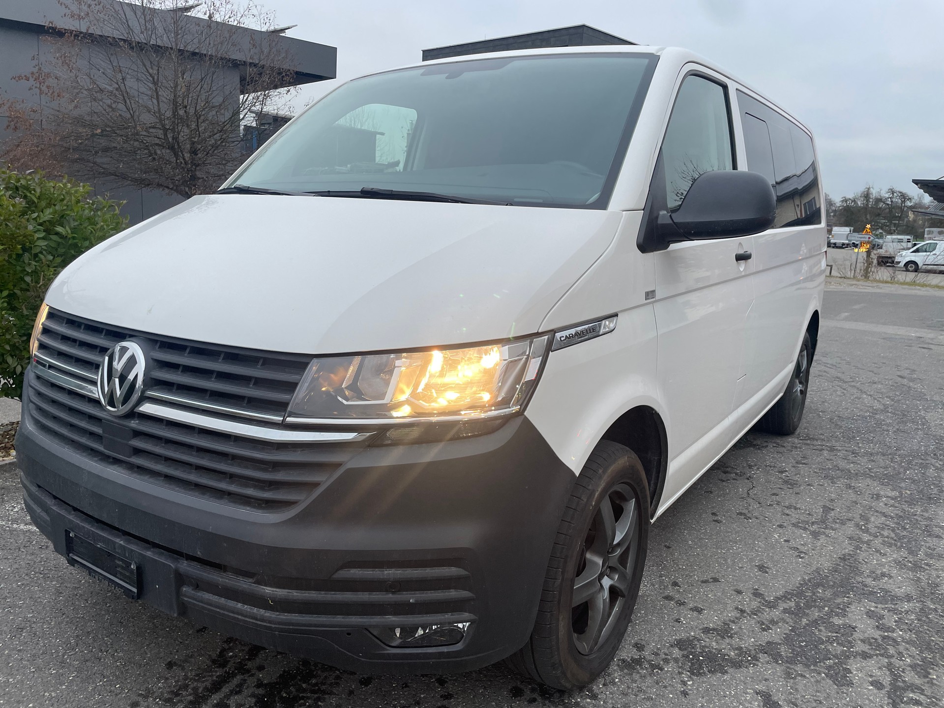 VW T6.1 2.0 TDI 4Motion Caravelle-showroom-element-2