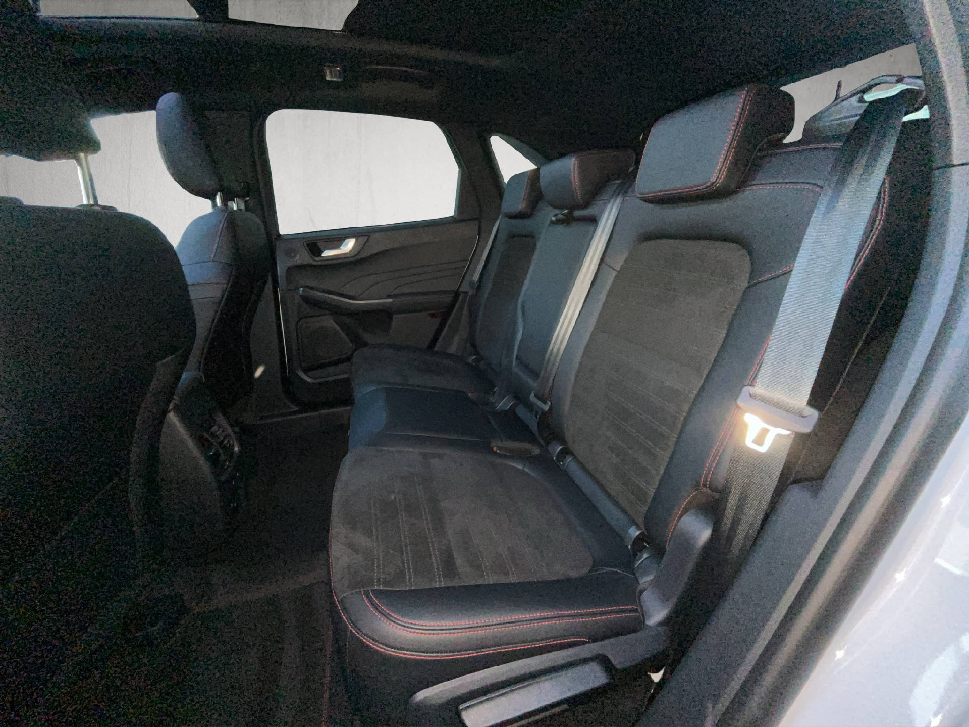 FORD Kuga 2.5 Plug-in Hybrid ST-Line X-image-13