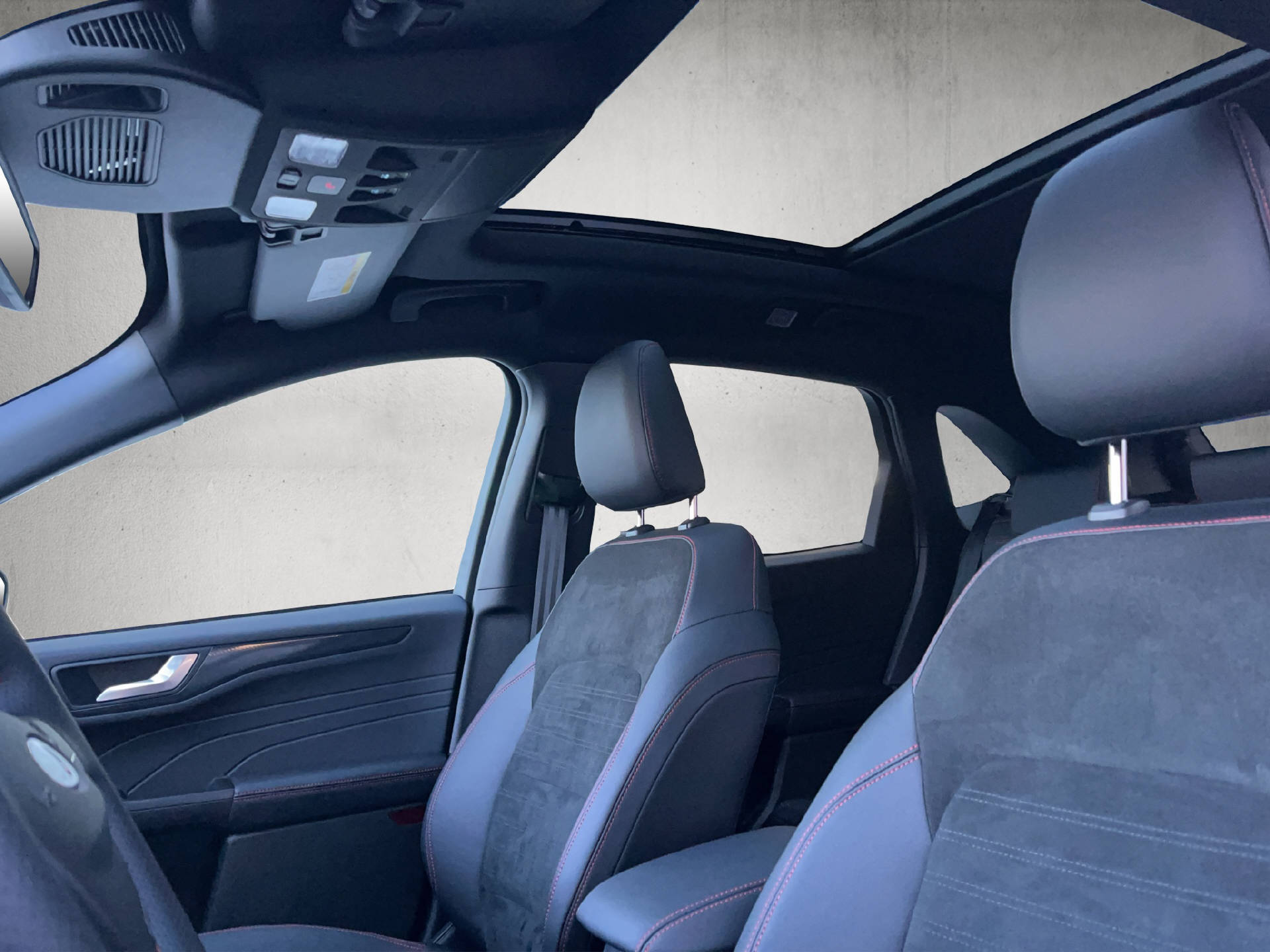 FORD Kuga 2.5 Plug-in Hybrid ST-Line X-image-26