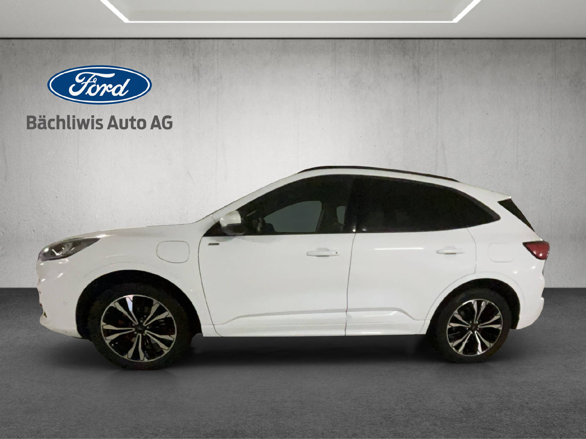 FORD Kuga 2.5 Plug-in Hybrid ST-Line X-showroom-element-1