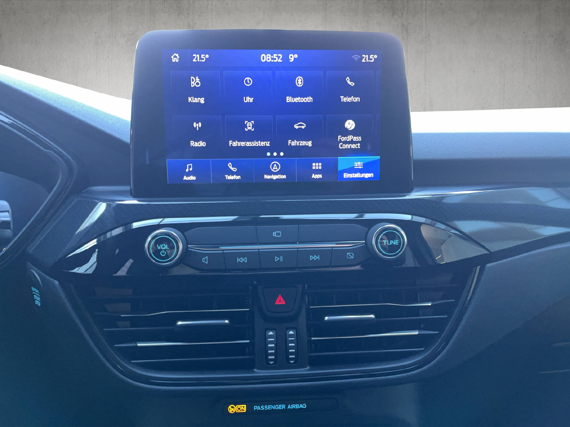 FORD Kuga 2.5 Plug-in Hybrid ST-Line X-image-16