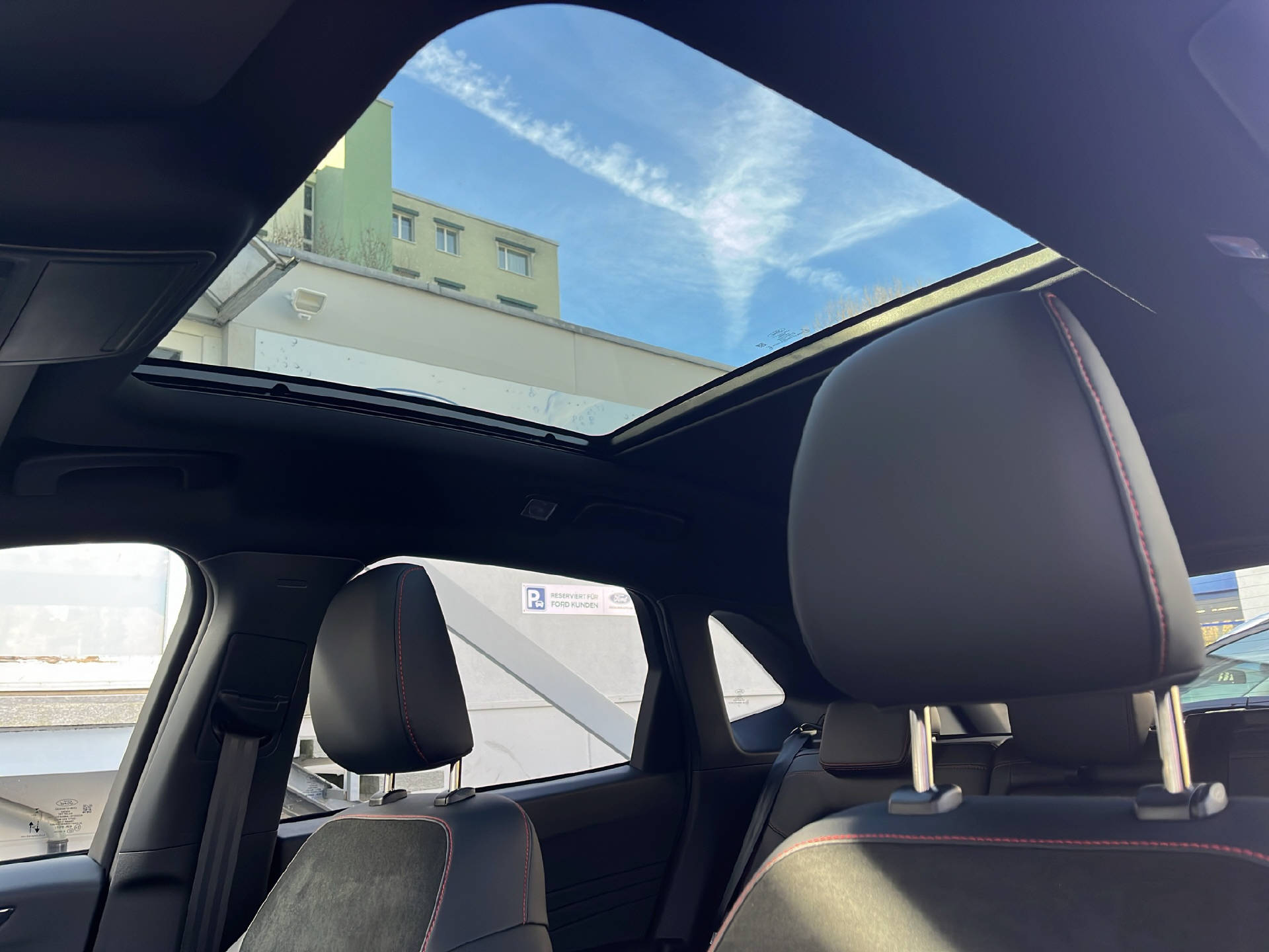 FORD Kuga 2.5 Plug-in Hybrid ST-Line X-image-29