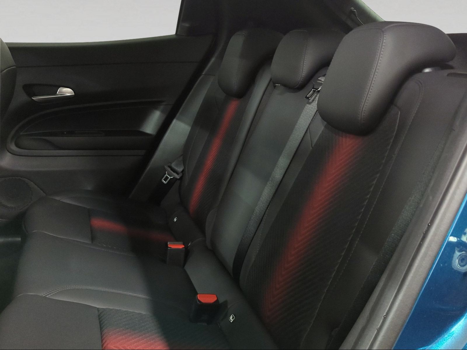 ALFA ROMEO Junior BEV Speciale Tech 156 PS-image-8