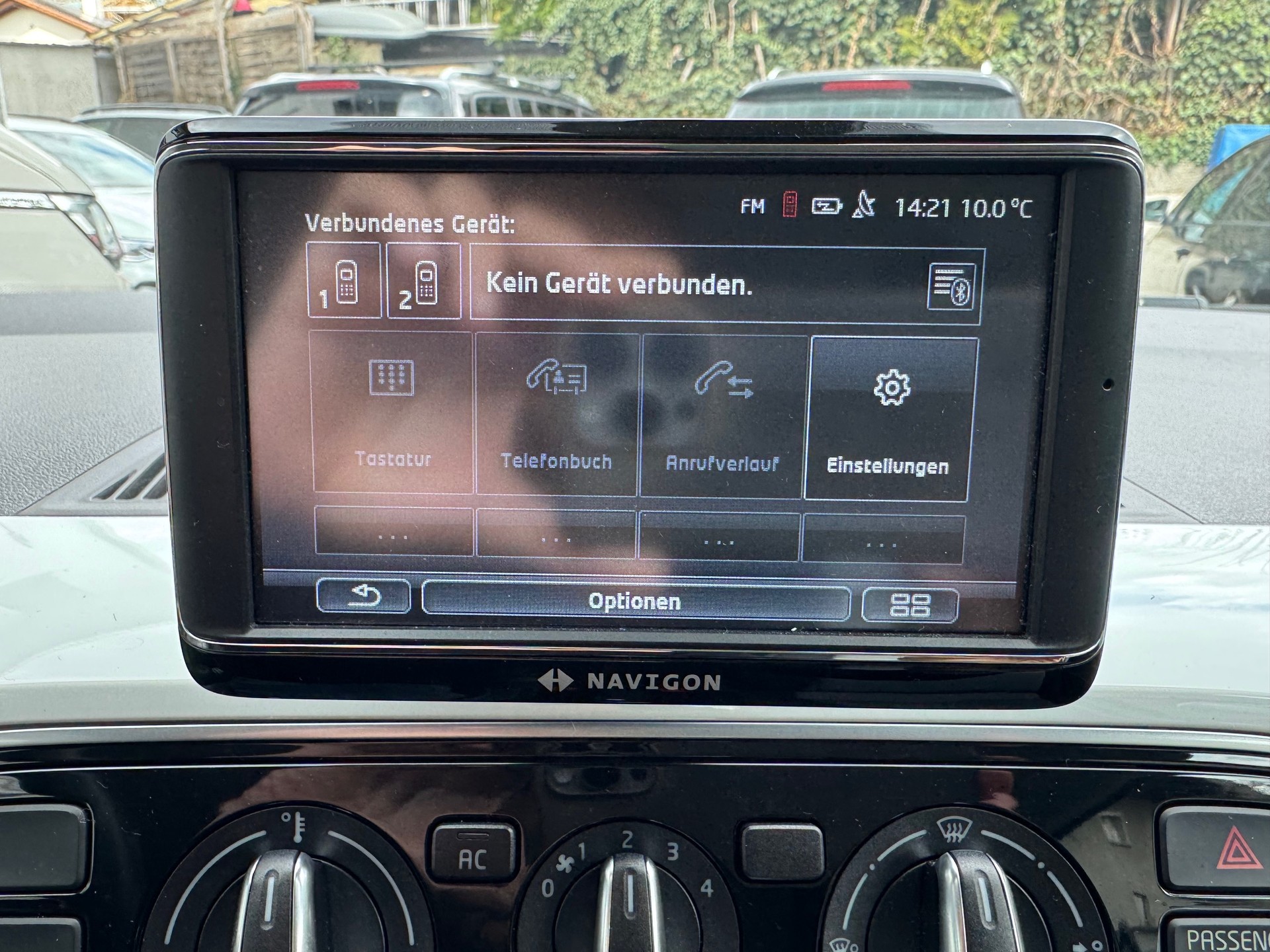VW Up 1.0 white up-image-7