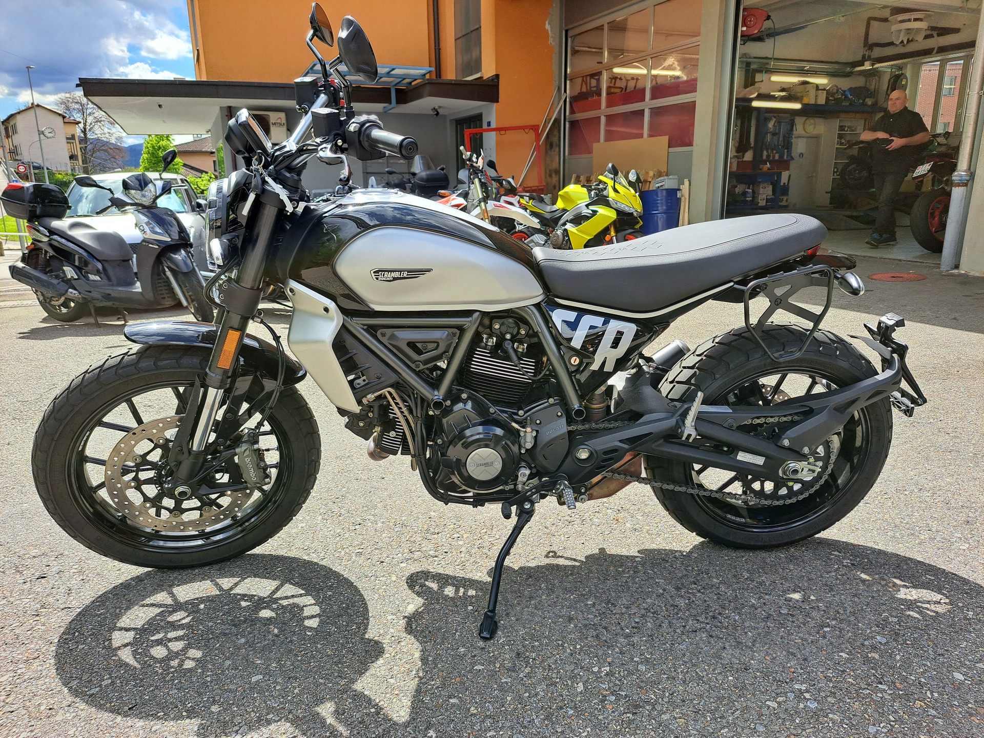 DUCATI Scrambler 803 Icon-image-3