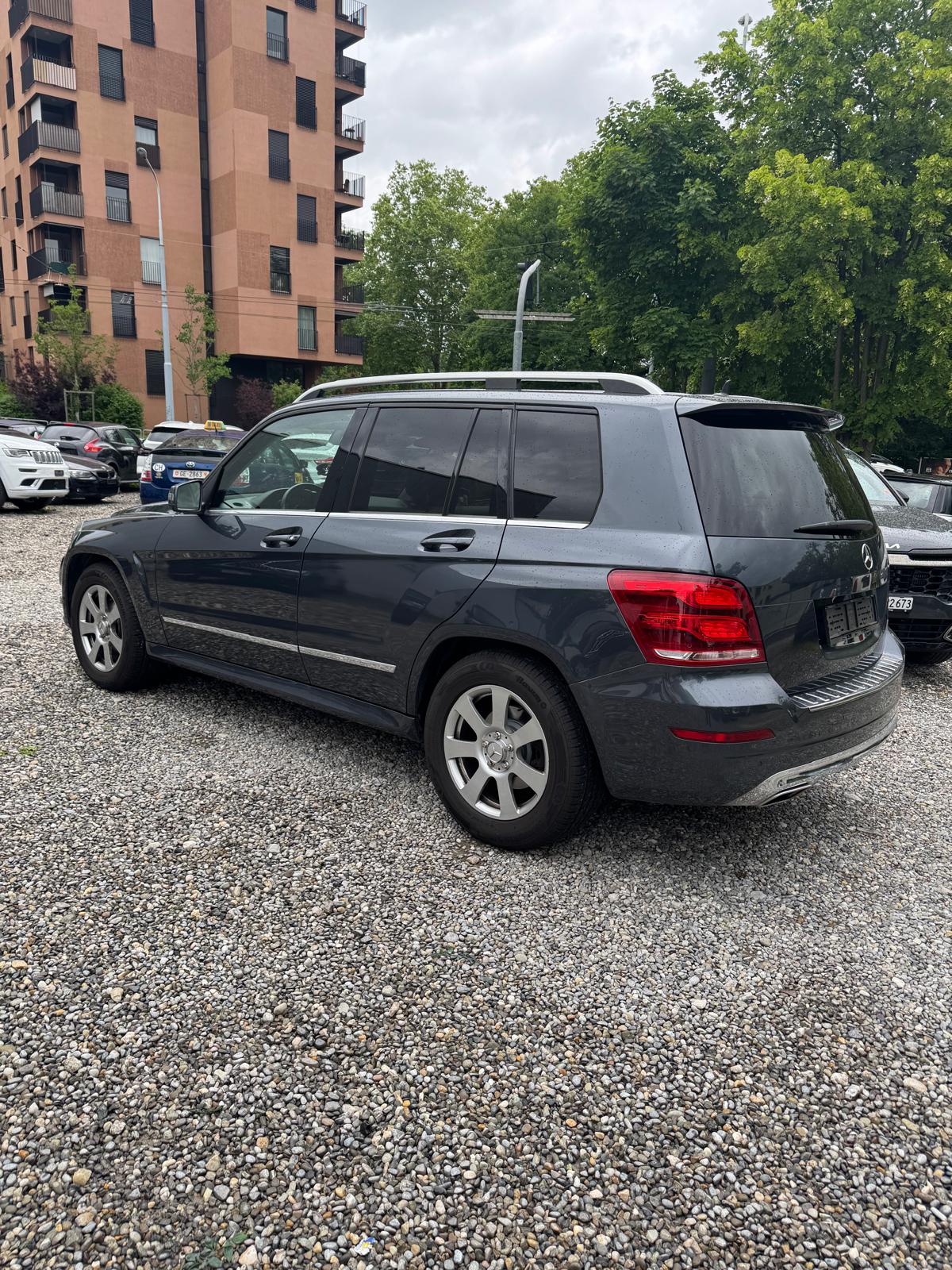 MERCEDES-BENZ GLK 220 BlueTEC 4Matic 7G-Tronic-showroom-element-3