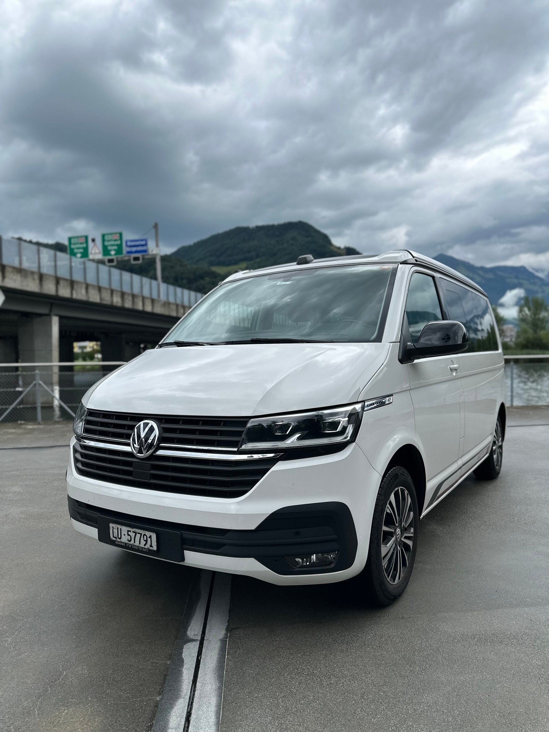 VW T6.1 California 2.0 TDI Beach DSG-image-6