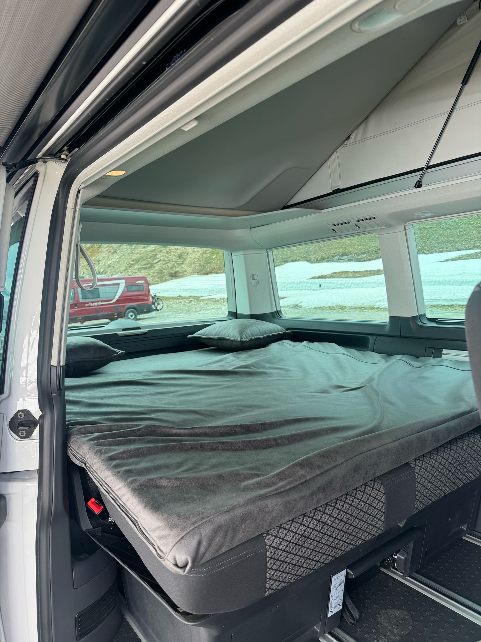 VW T6.1 California 2.0 TDI Beach DSG-image-23