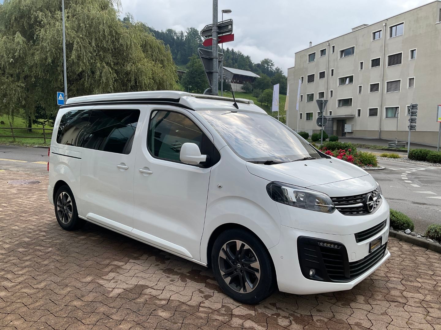 OPEL Zafira Life M 2.0 CDTI 144 Camper Edition-image-1