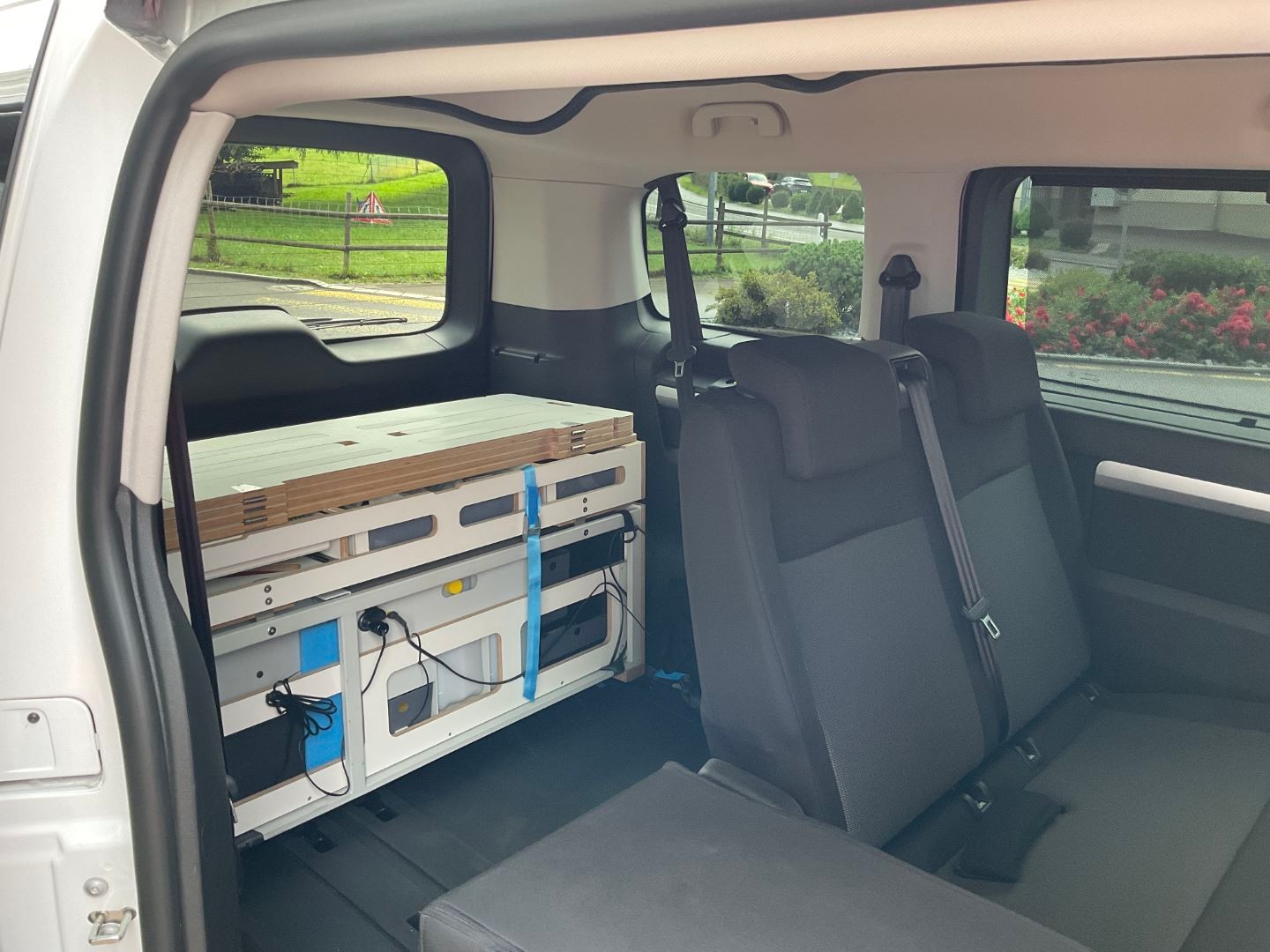 OPEL Zafira Life M 2.0 CDTI 144 Camper Edition-image-9