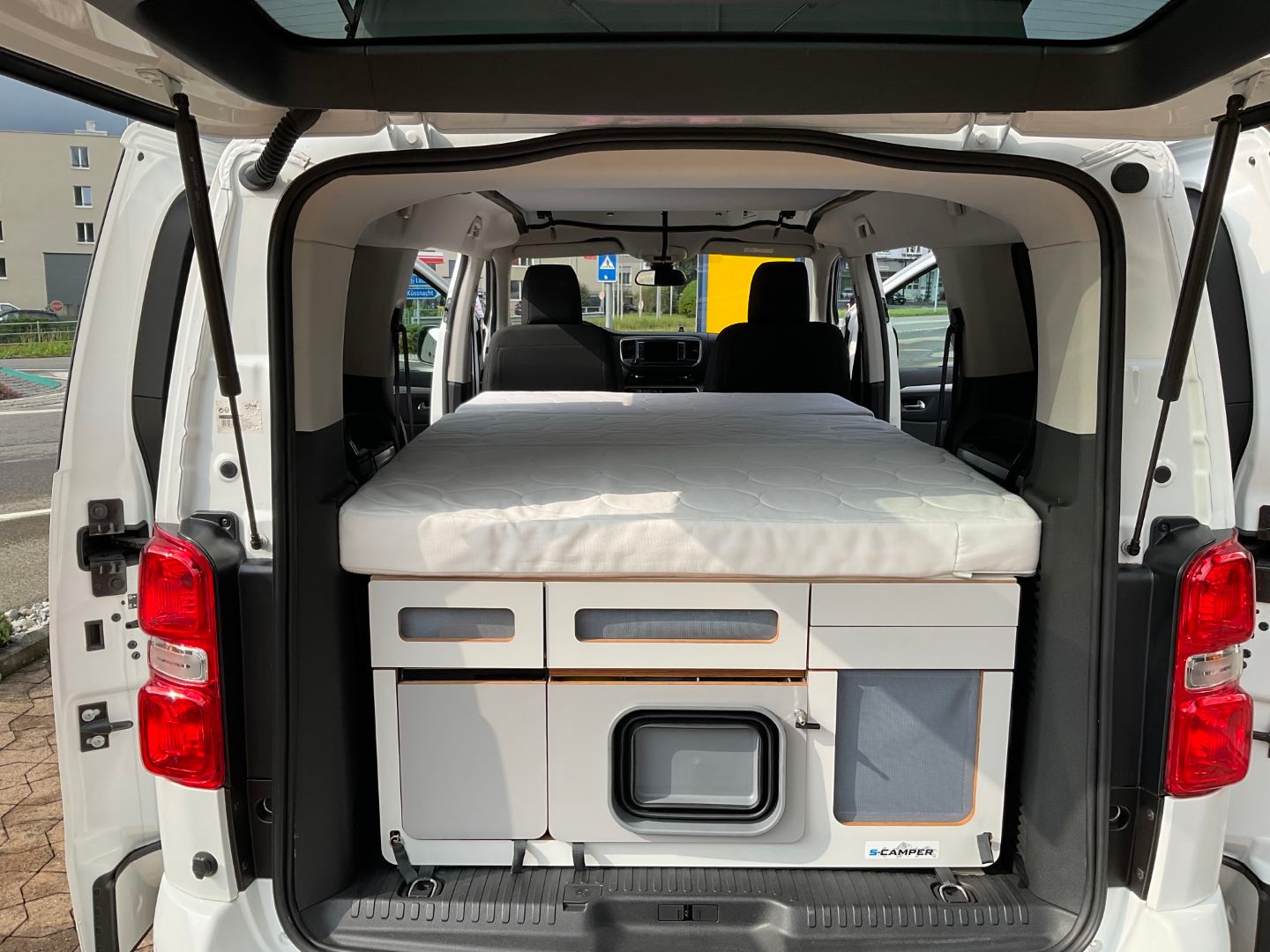 OPEL Zafira Life M 2.0 CDTI 144 Camper Edition-image-6