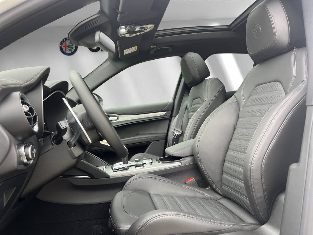 ALFA ROMEO Stelvio 2.0 Q4 280 Veloce AT-image-3