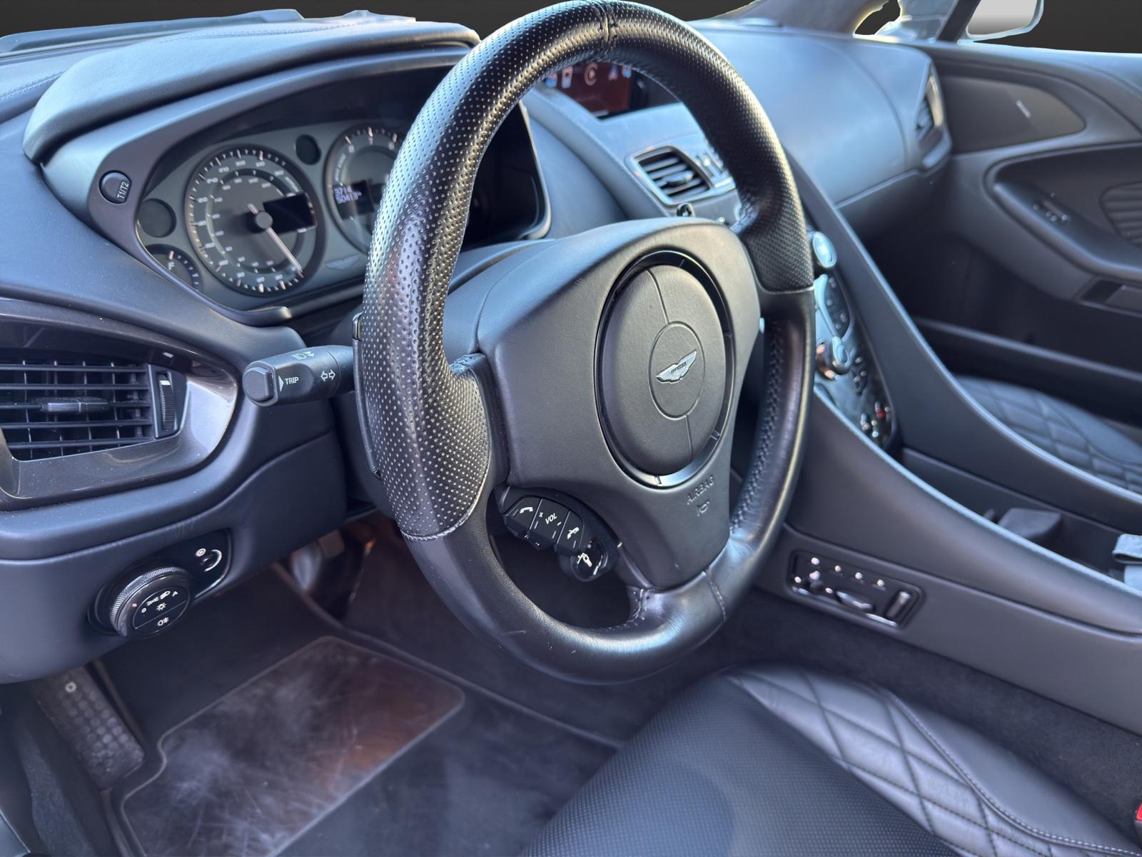 ASTON MARTIN Vanquish S V12 Touchtronic 3-image-19