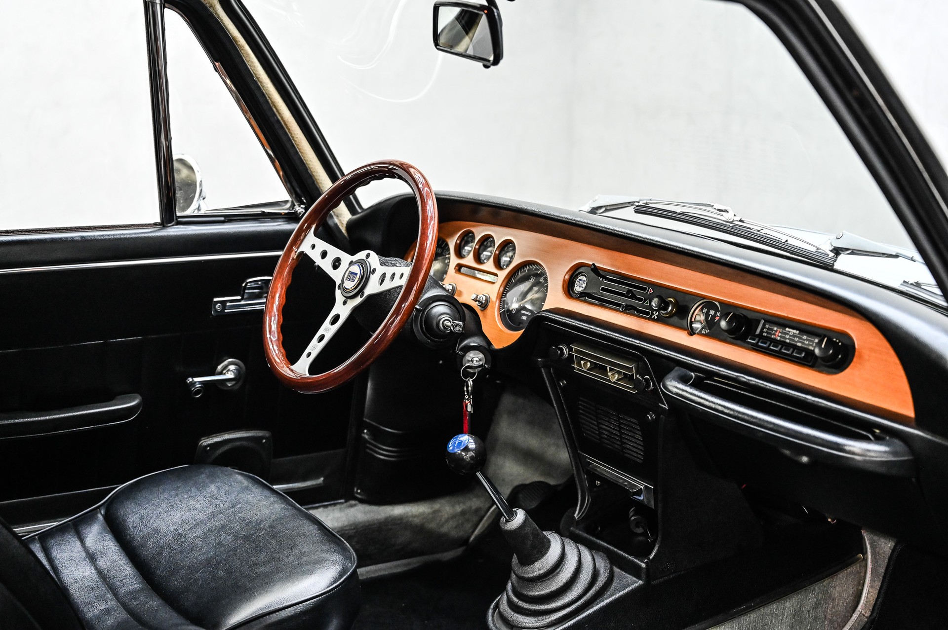 LANCIA Fulvia 1600 HF-image-25