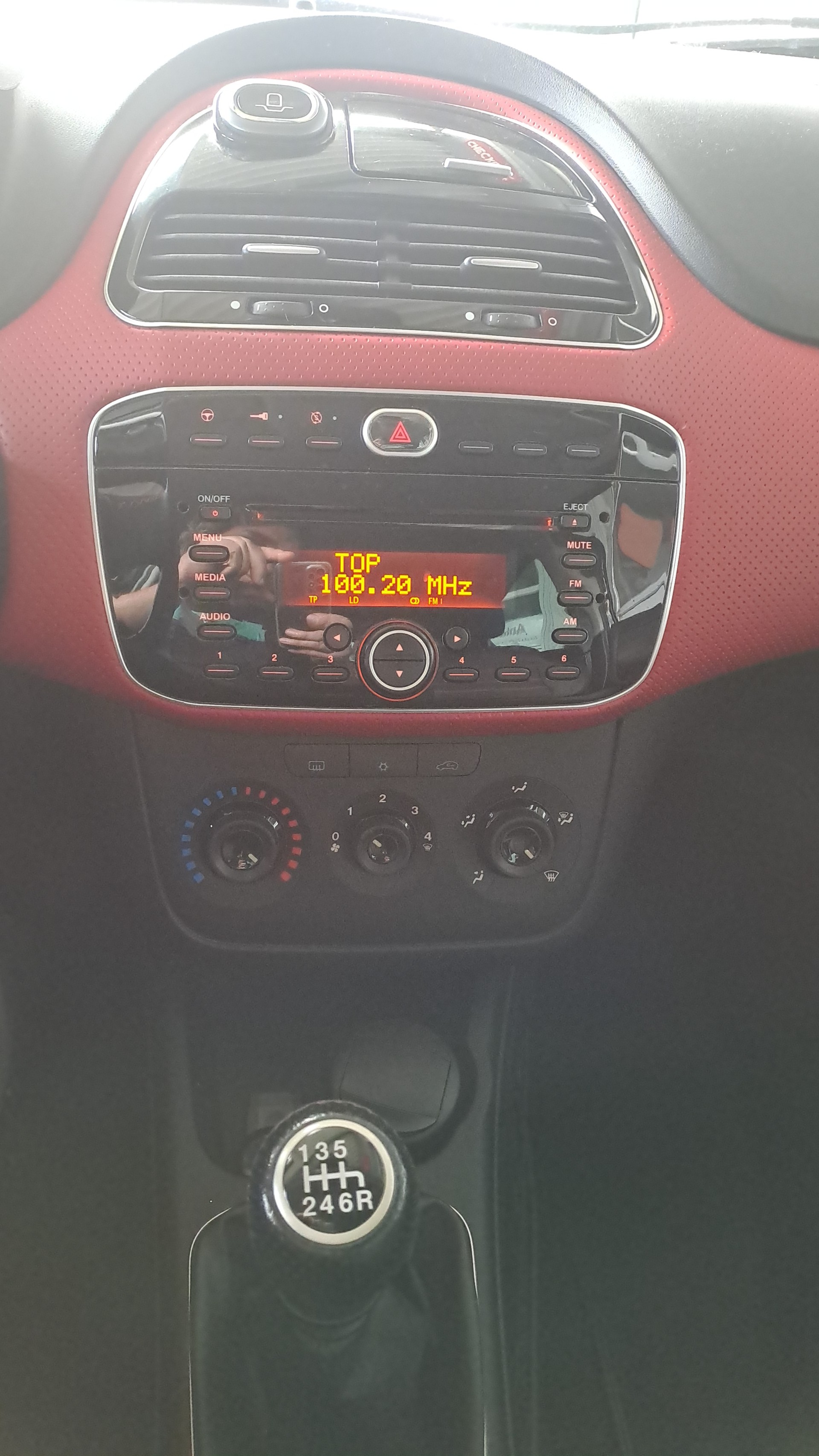 FIAT Punto Evo 1.4 16V Sporting-image-8