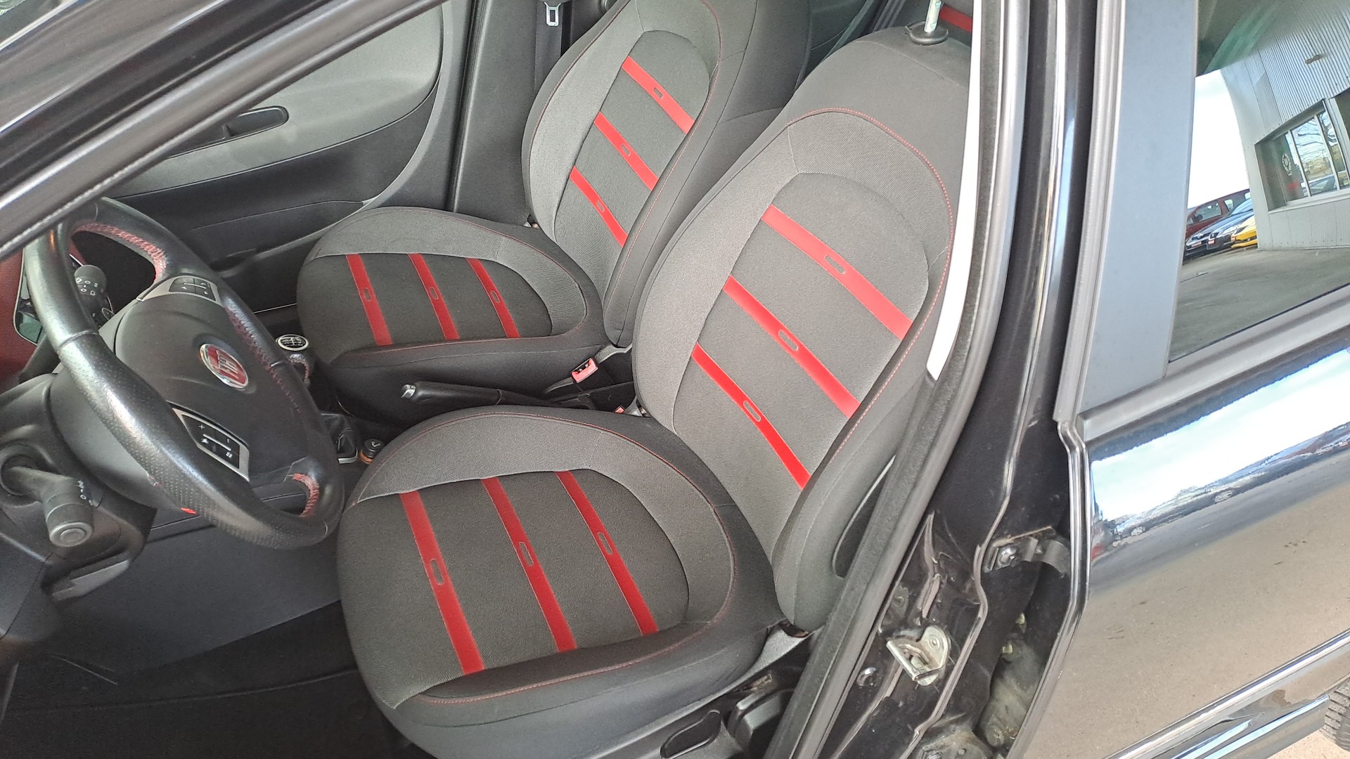 FIAT Punto Evo 1.4 16V Sporting-image-10