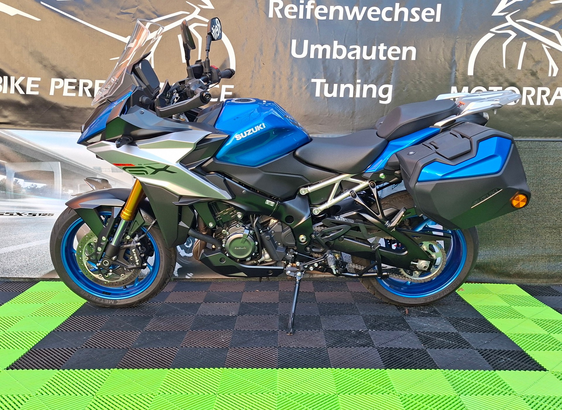 SUZUKI GSX-S 1000 GX Travel-image-4