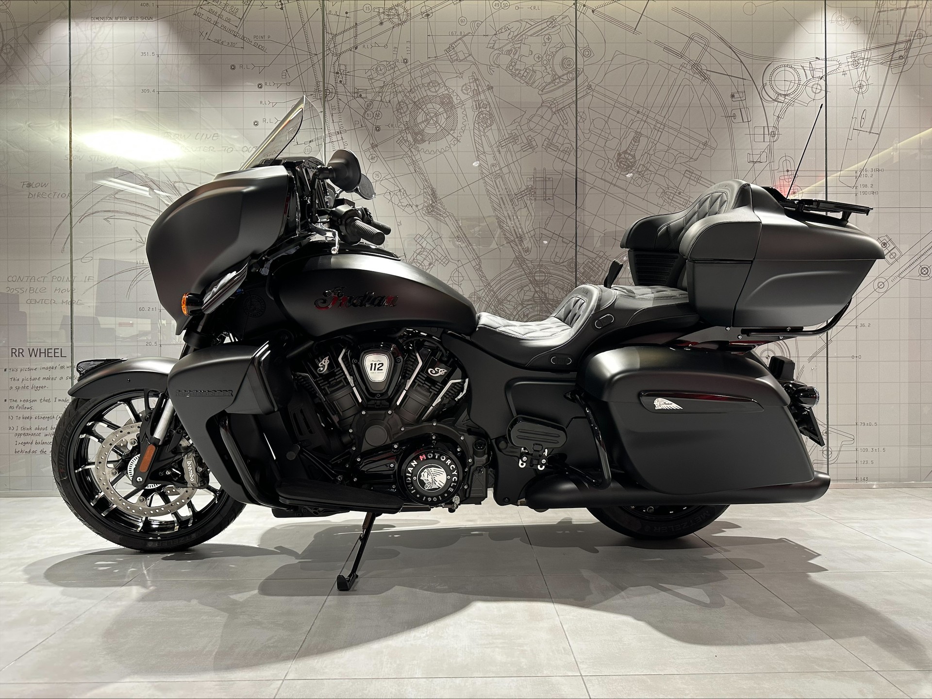 INDIAN Roadmaster Dark Horse PP 112