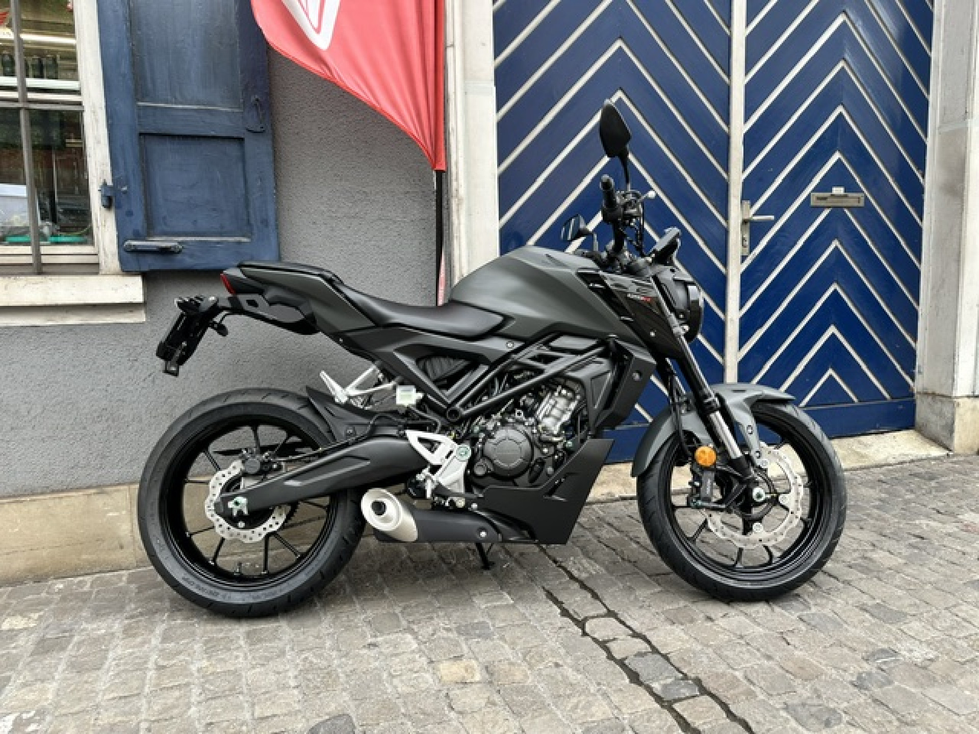 HONDA CB 125 R Inkl. Heckumbau gratis/ Modell 2026 mit 5-Zoll-TFT-Farbd-image-0