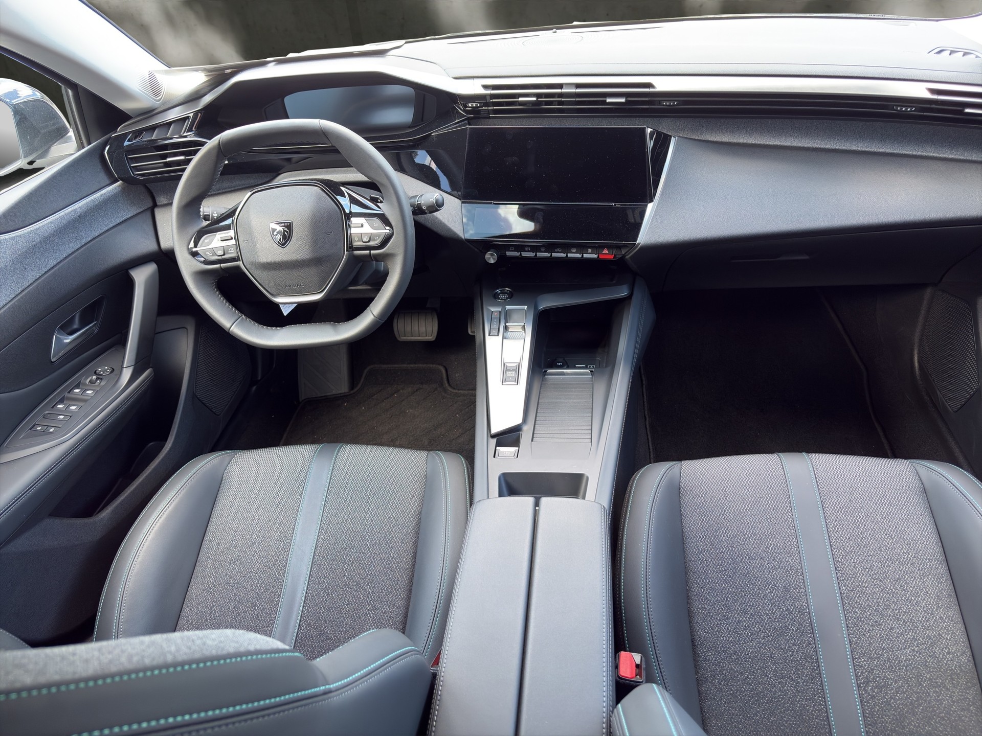 PEUGEOT 308 SW 1.5 BlueHDI Allure Pack EAT8-image-8