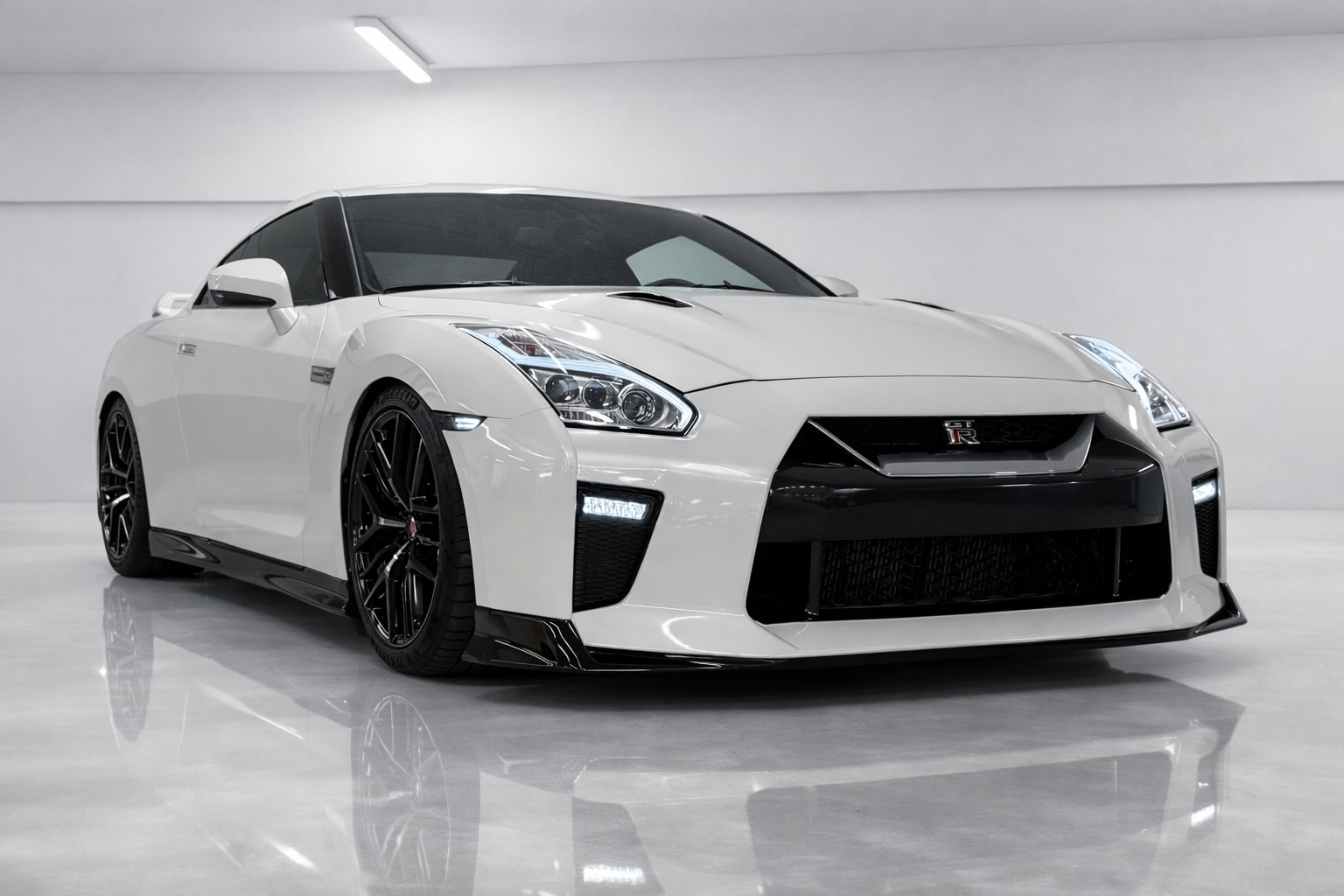 NISSAN GT-R R35 | CH Fahrzeug | OEM Facelift | H&R | Milltek | GR6 verstärkt-image-3