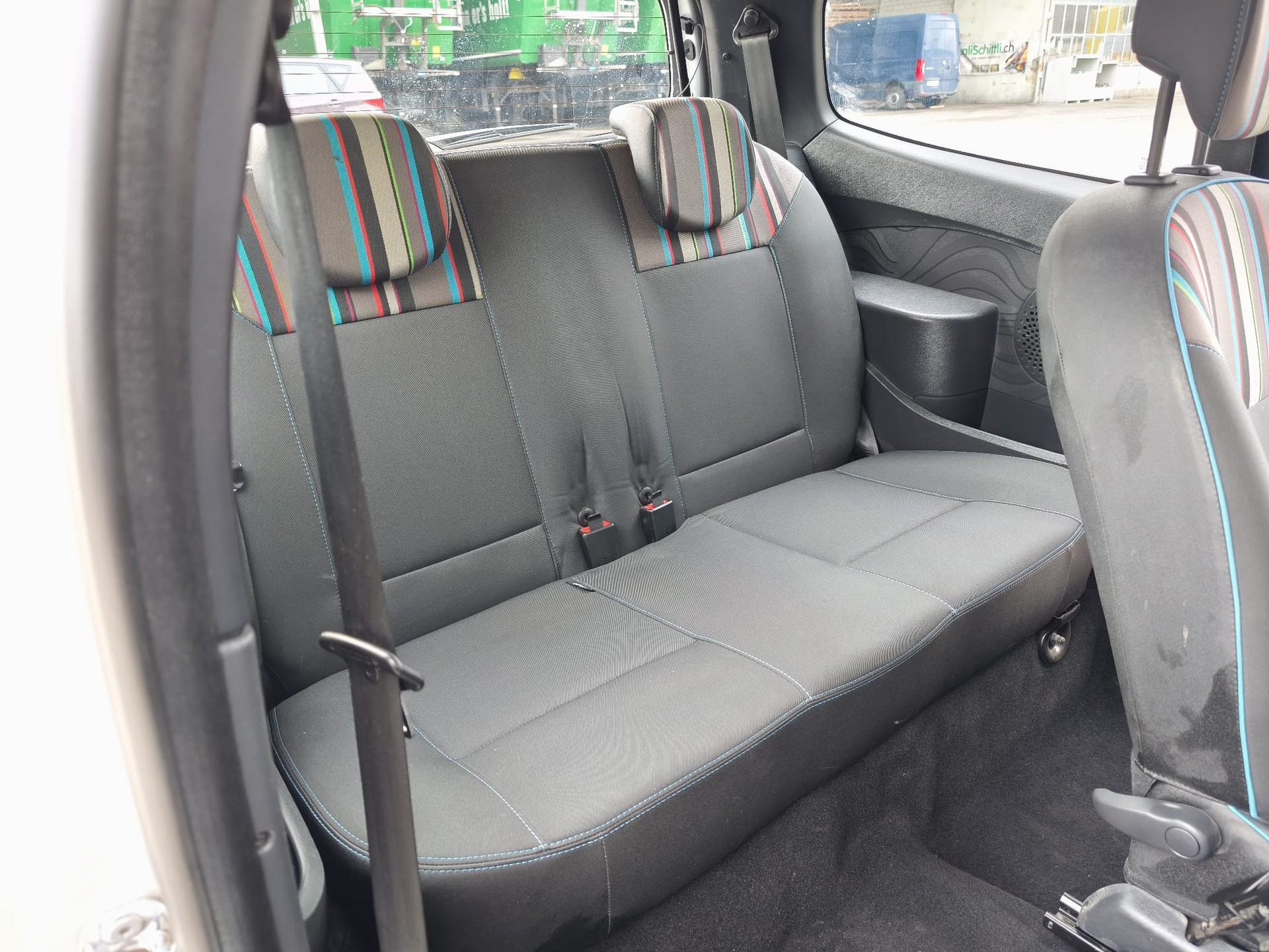 RENAULT Twingo 1.2 16V Swiss Edition-image-6