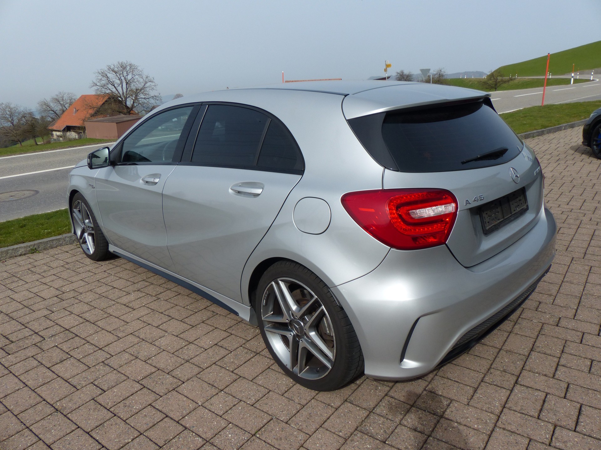 MERCEDES-BENZ A 45 AMG 4Matic Speedshift 7G-DCT-image-8