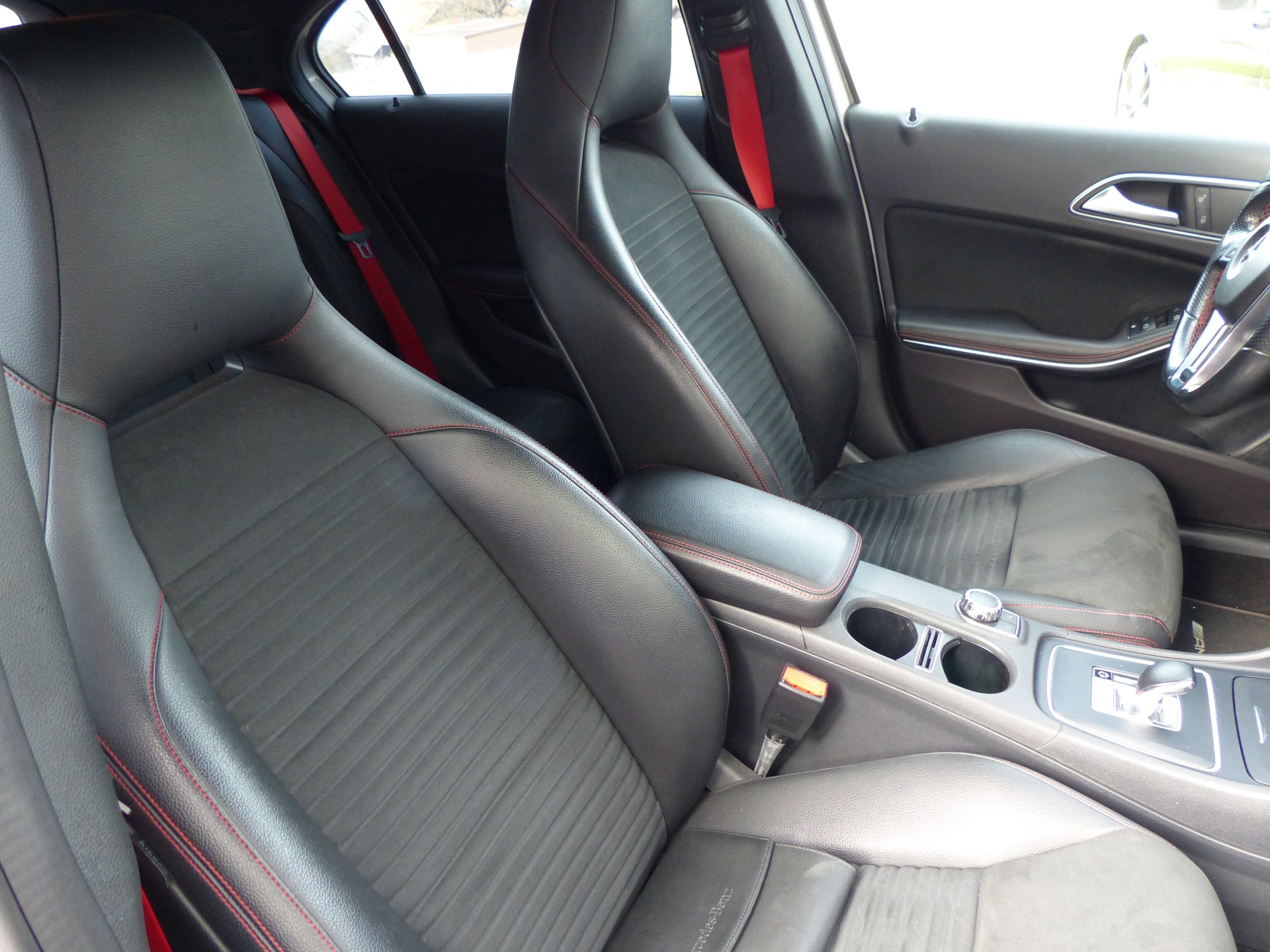 MERCEDES-BENZ A 45 AMG 4Matic Speedshift 7G-DCT-image-21