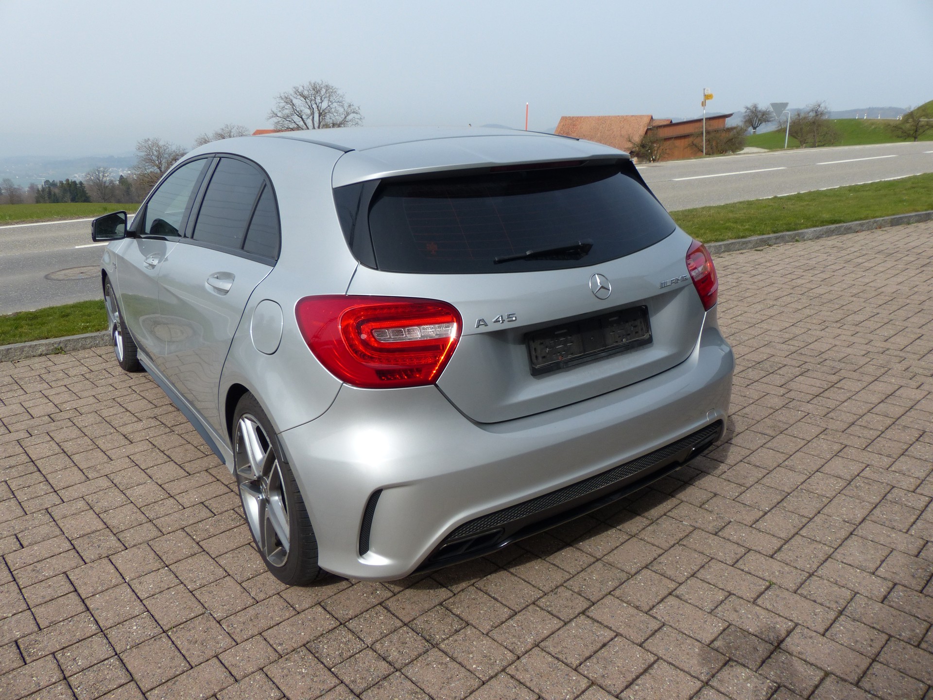 MERCEDES-BENZ A 45 AMG 4Matic Speedshift 7G-DCT-image-5