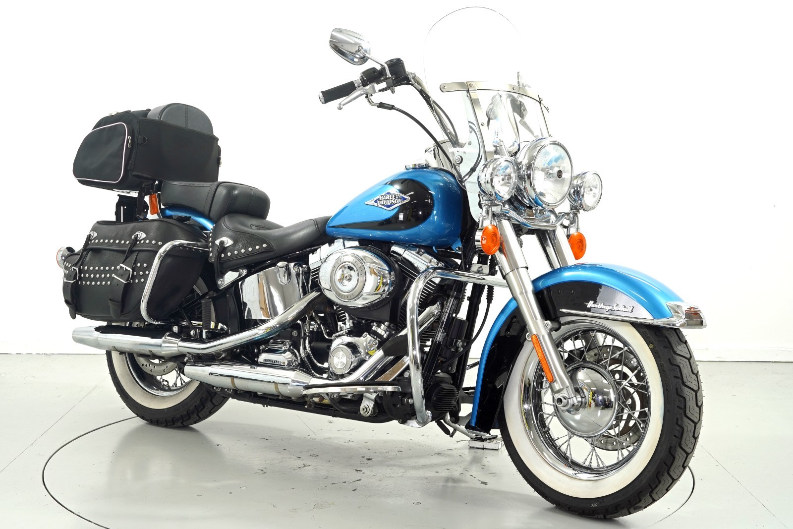 HARLEY-DAVIDSON FLSTC-image-1