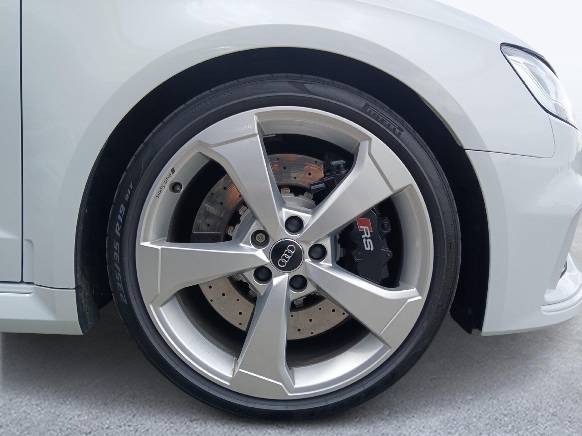 AUDI RS3 Sportback 2.5 T FSI quattro S-Tronic-image-15