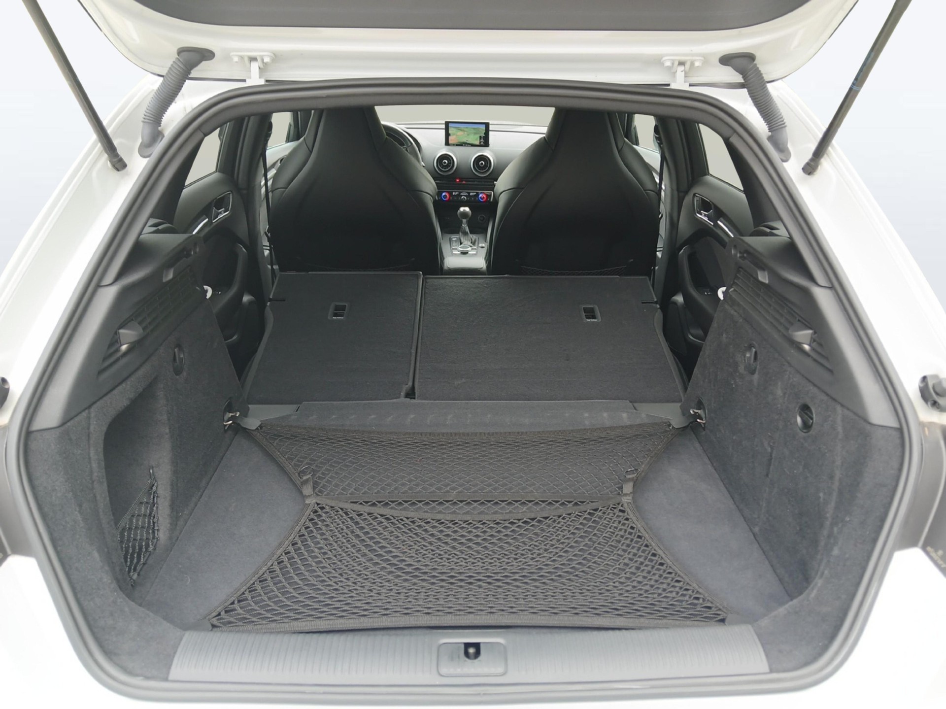 AUDI RS3 Sportback 2.5 T FSI quattro S-Tronic-image-12
