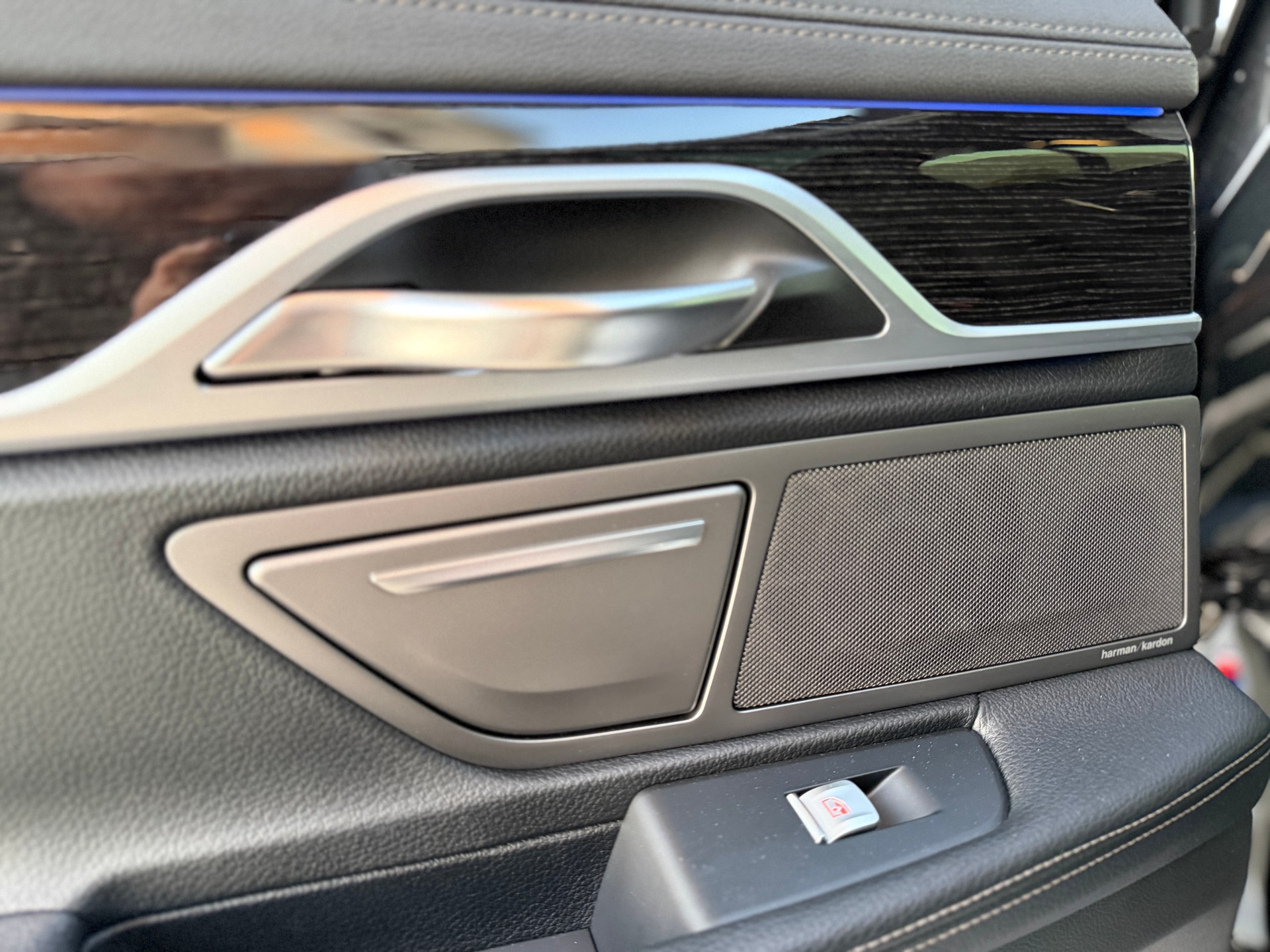 BMW 730d xDrive Steptronic-image-14