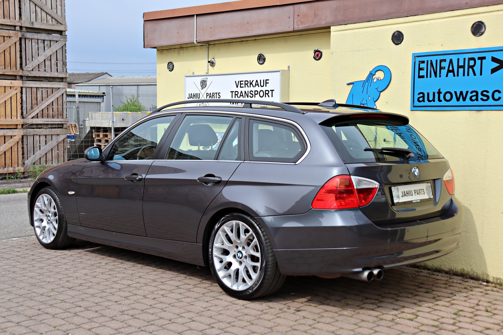 BMW 325i Touring Steptronic-image-2