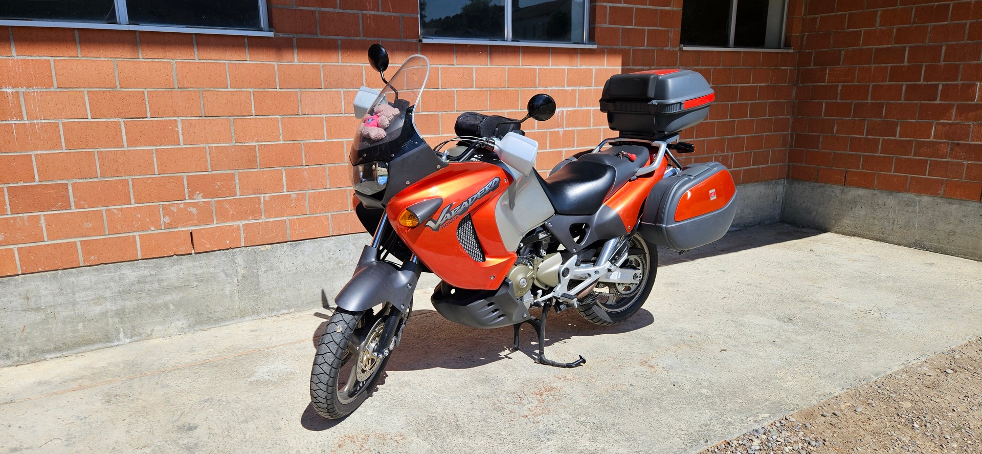 HONDA XL 1000 V Varadero-image-1