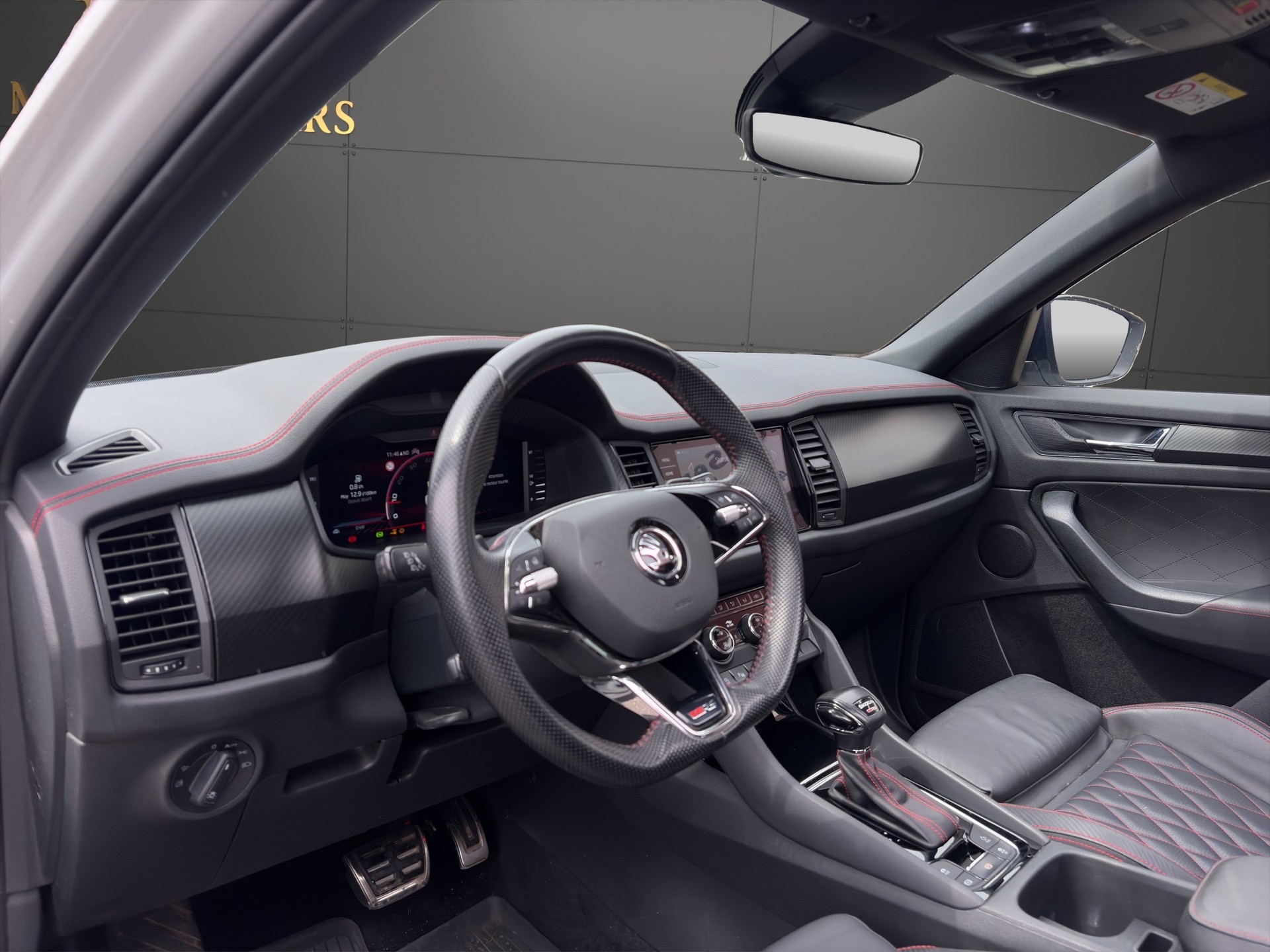 SKODA Kodiaq 2.0 TSI 4x4 RS-image-12