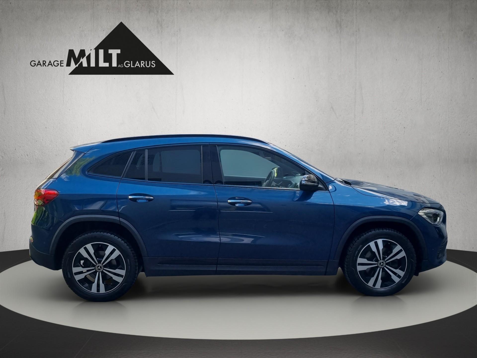 MERCEDES-BENZ GLA 200 Progressive-image-4