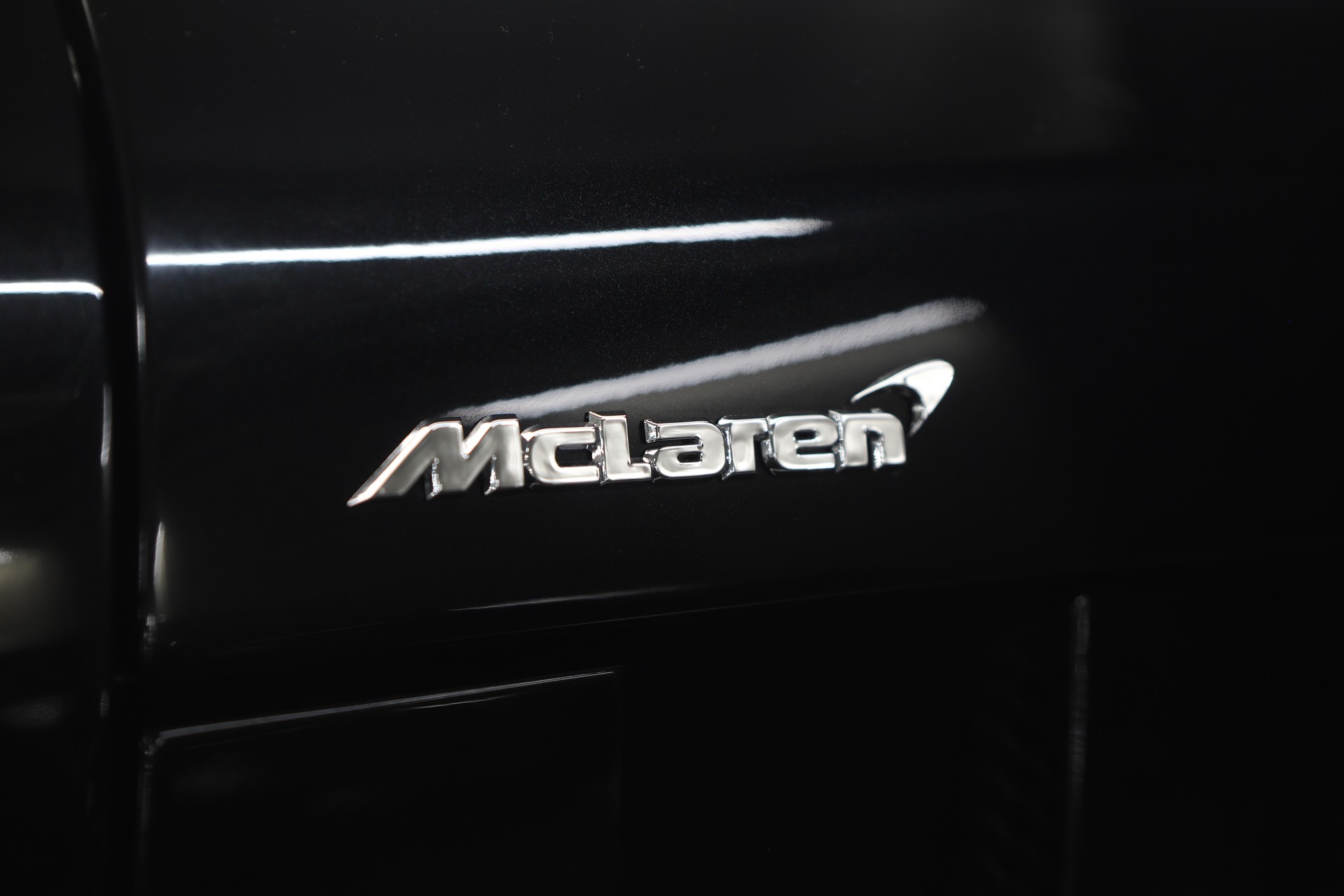 MERCEDES-BENZ SLR-image-14