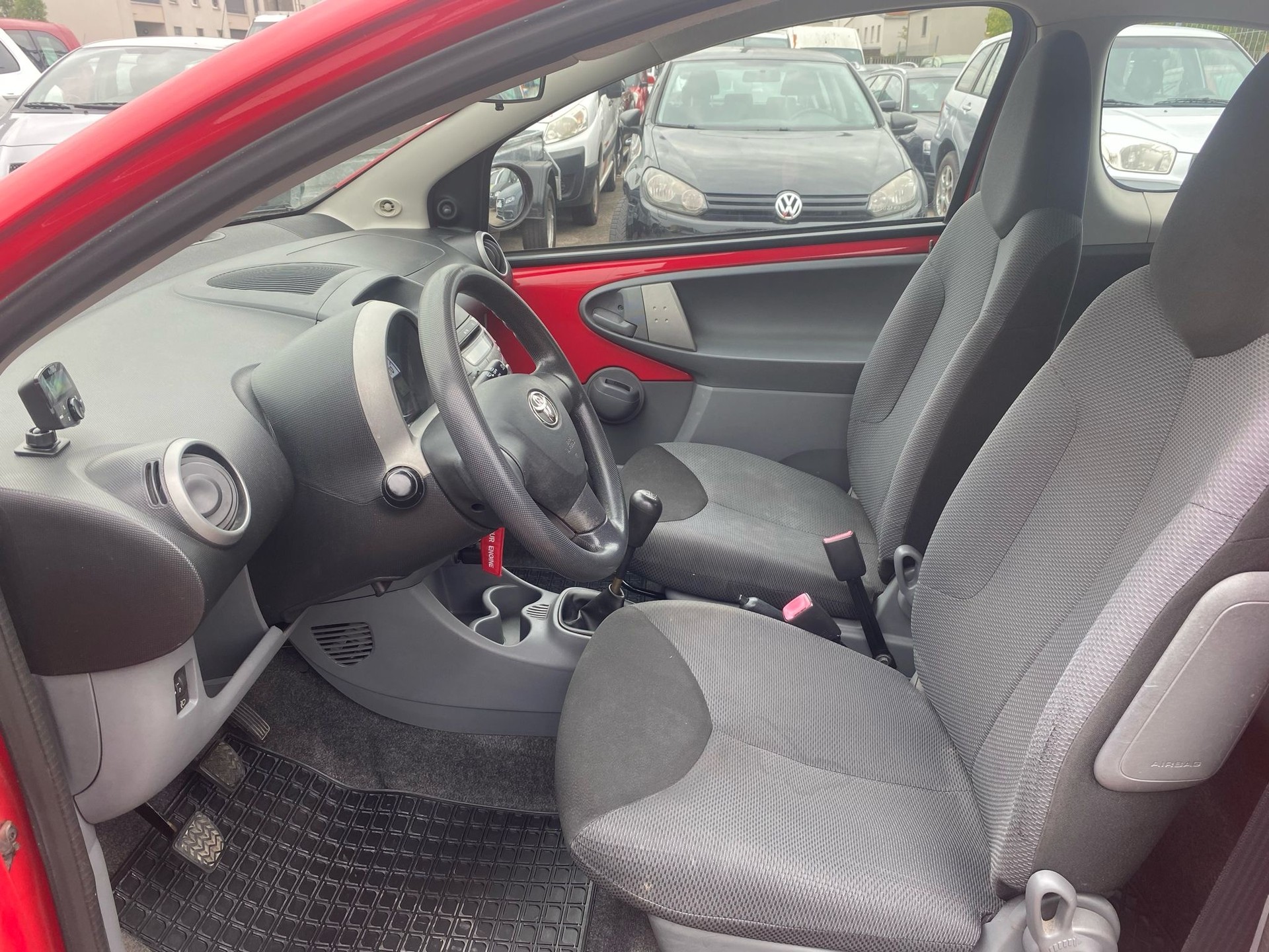 TOYOTA Aygo 1.0 Linea Terra-image-8